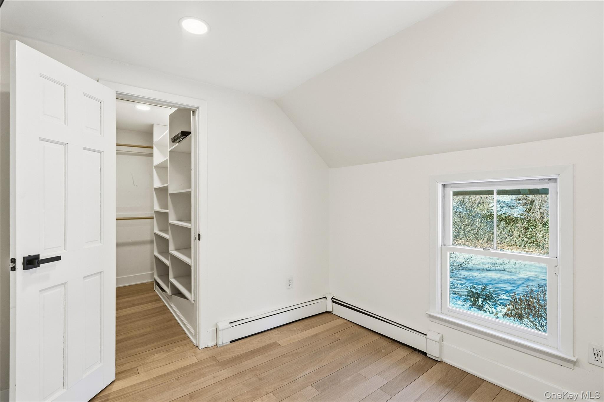 #12 photo, 15 Hicks Street, Roslyn , NY 11576