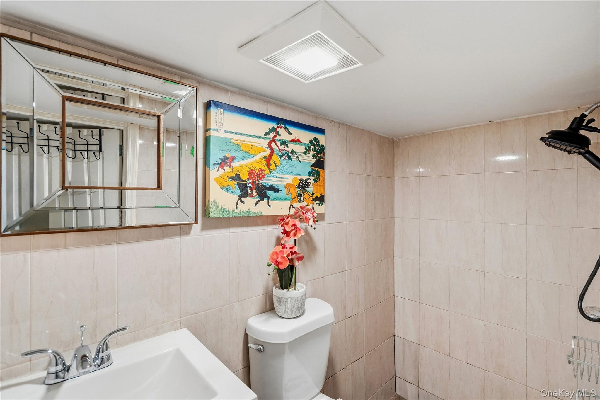 #15 photo, 15 Hicks Street, Roslyn , NY 11576