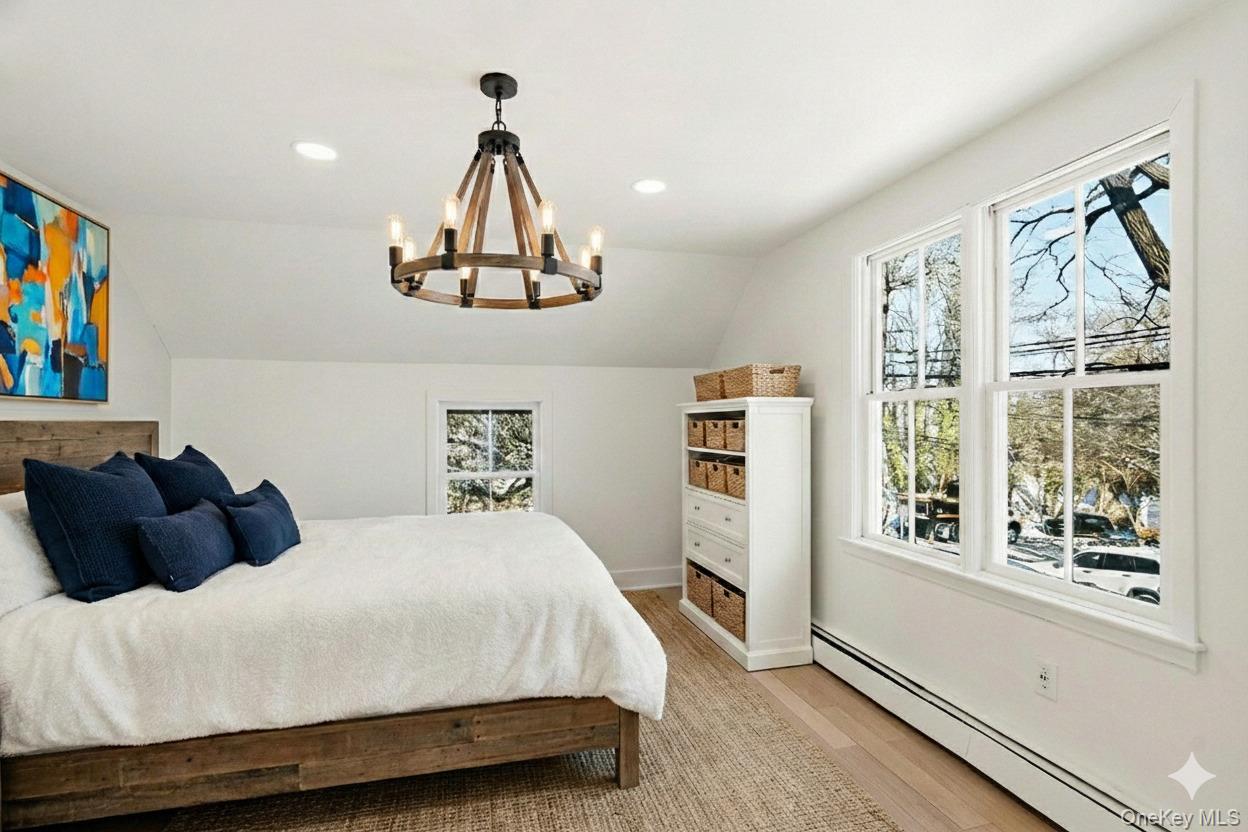 #9 photo, 15 Hicks Street, Roslyn , NY 11576