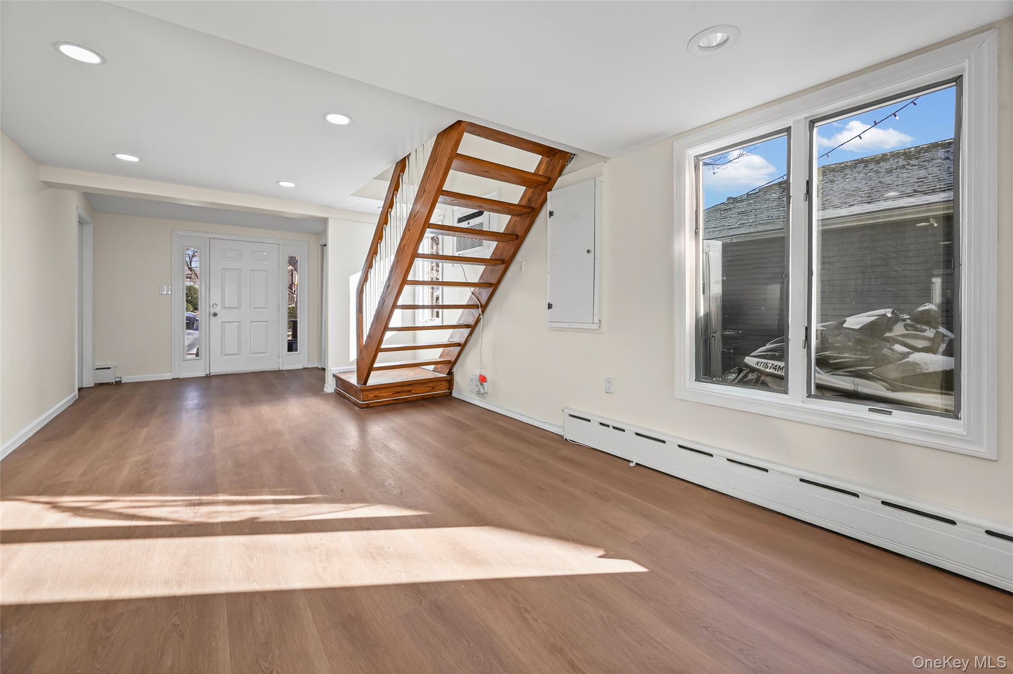 #2 photo, 130 Gordon Place, Freeport , NY 11520