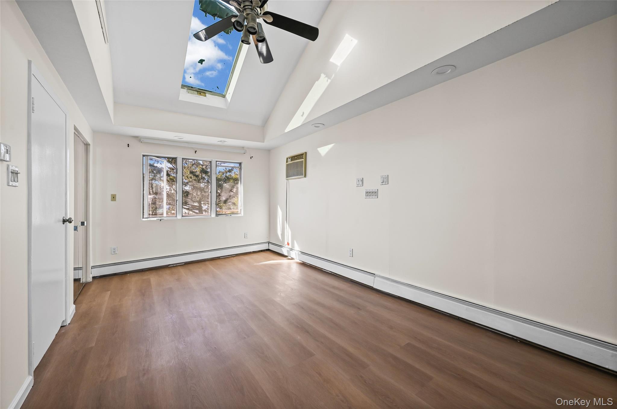 #9 photo, 130 Gordon Place, Freeport , NY 11520