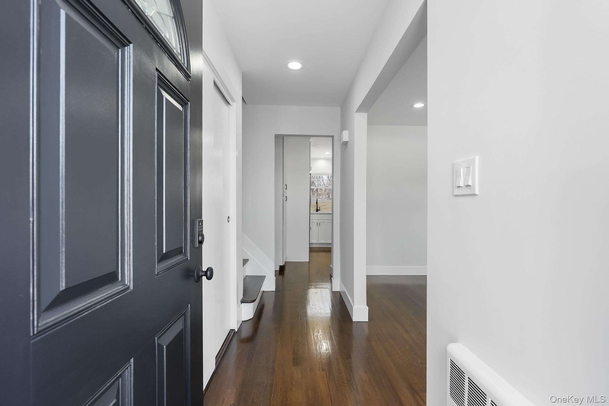 #3 photo, 53 Elizabeth Drive, Bethpage , NY 11714