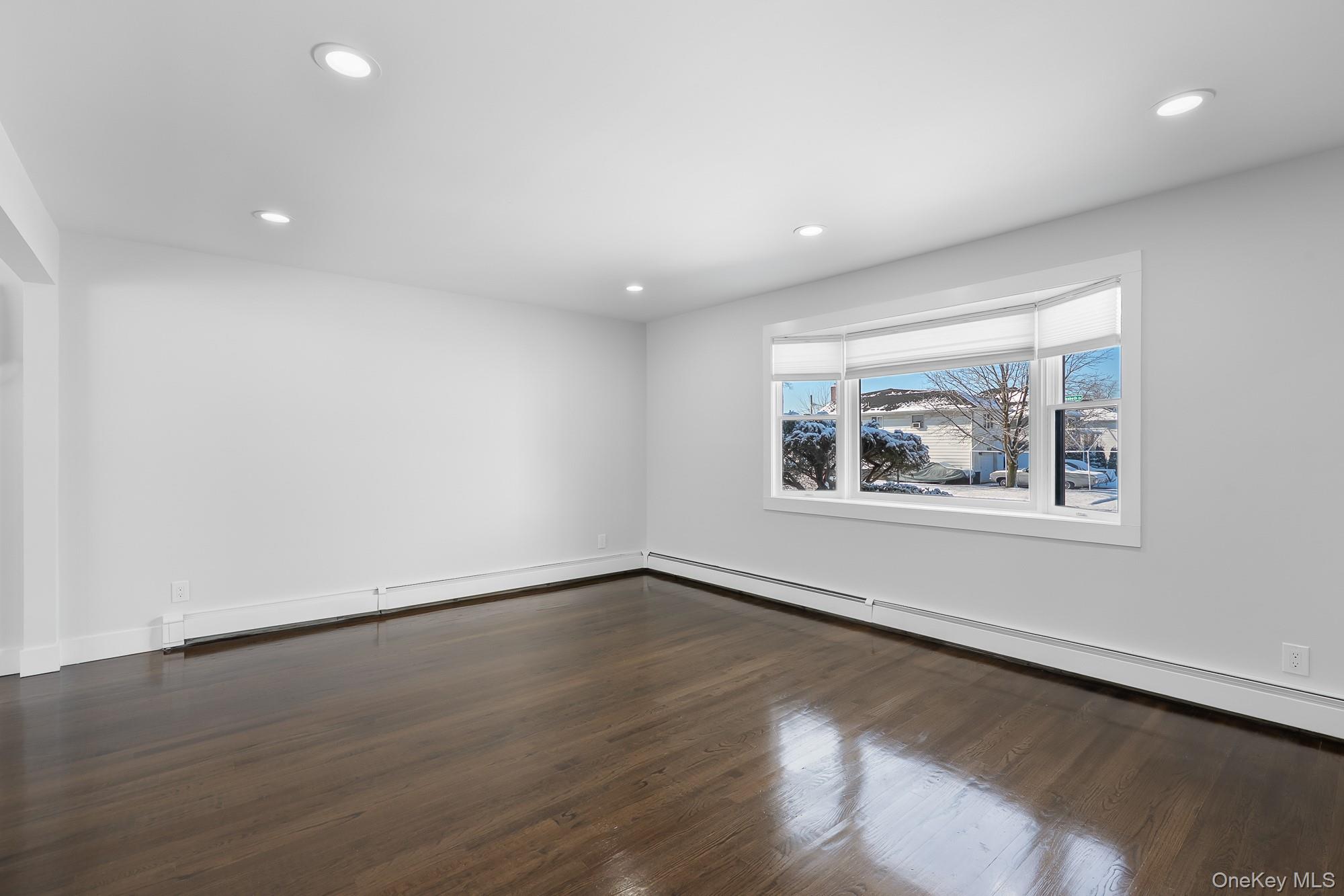 #6 photo, 53 Elizabeth Drive, Bethpage , NY 11714