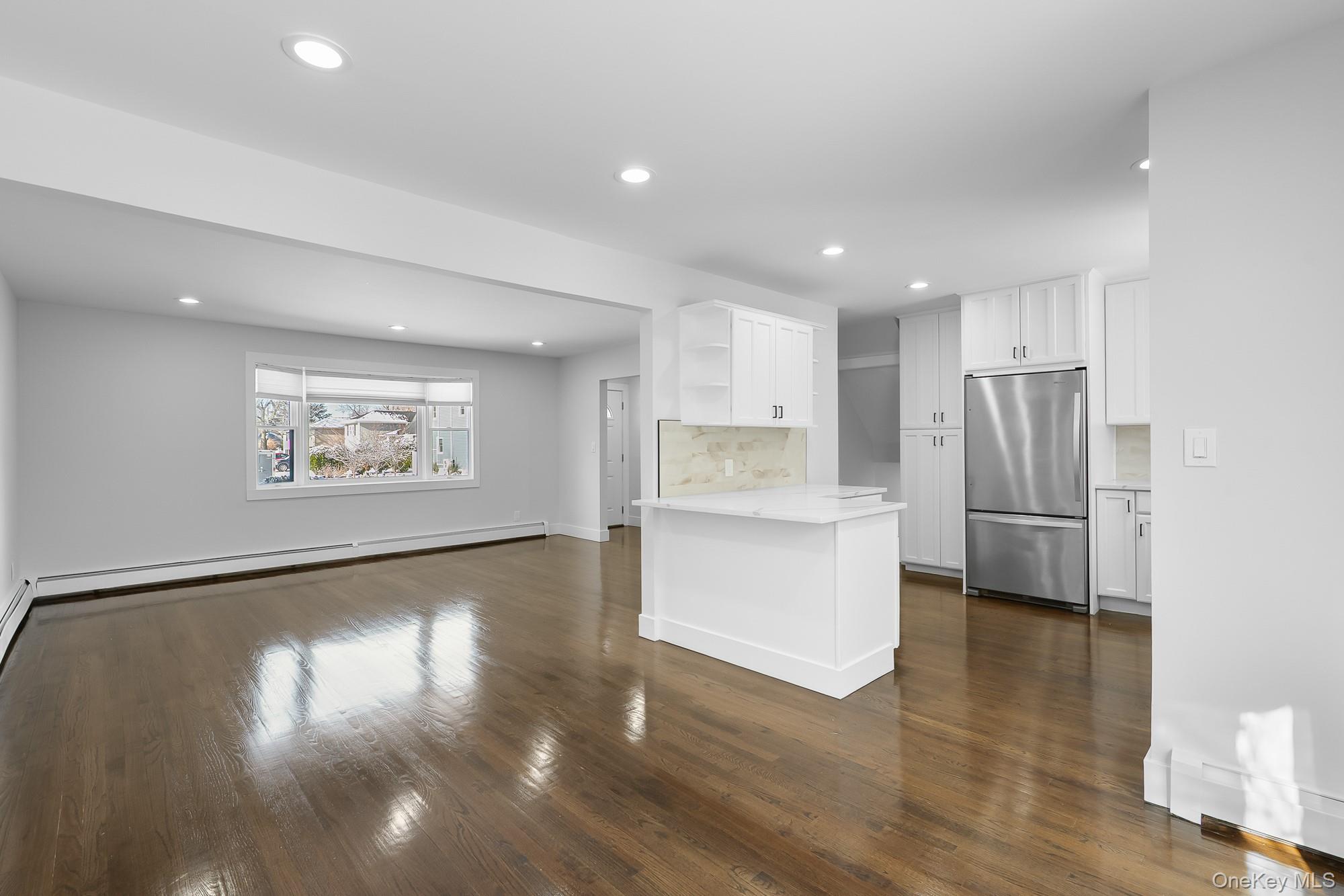 #8 photo, 53 Elizabeth Drive, Bethpage , NY 11714