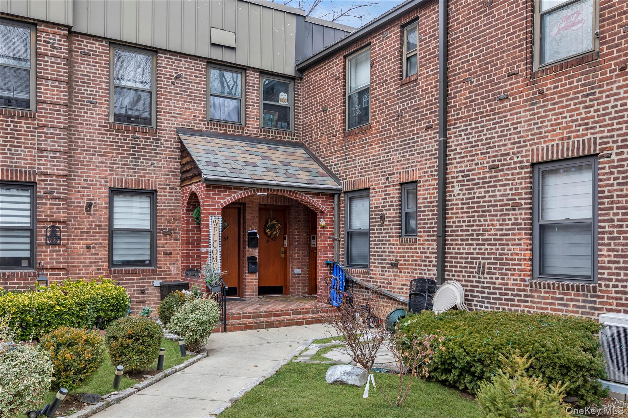 #15 photo, 1954 79th Street, Куинс ‖ East Elmhurst , NY 11370