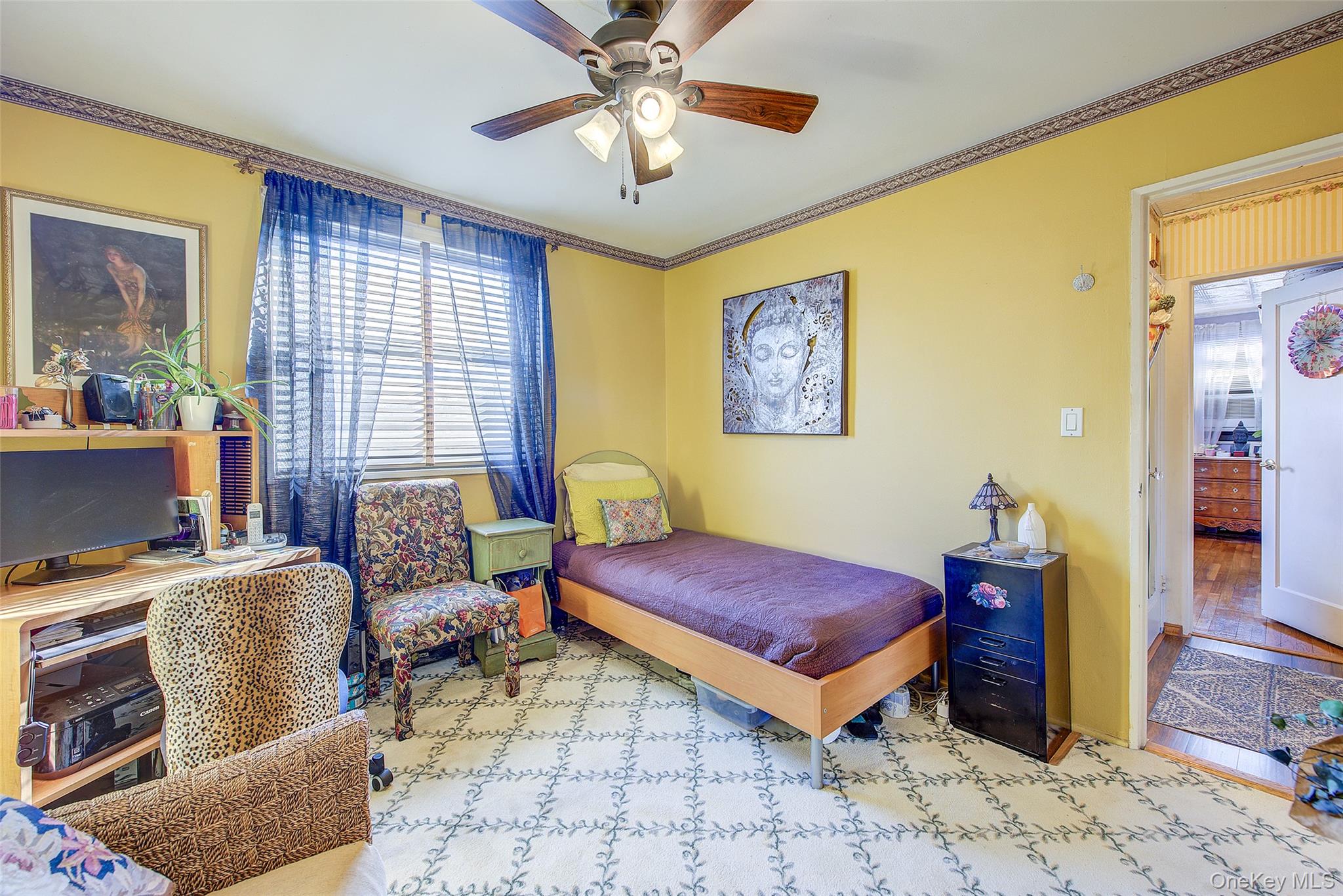 #19 photo, 17-83 166th Street, व्हाइटस्टोन Whitestone , NY 11357