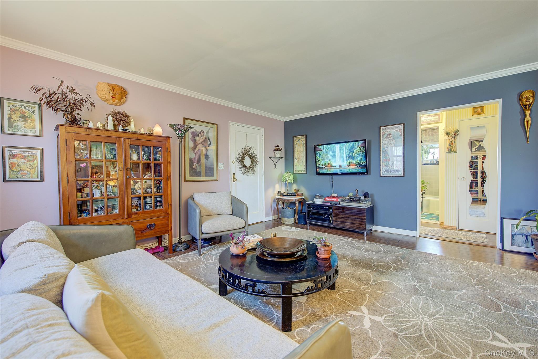 #4 photo, 17-83 166th Street, व्हाइटस्टोन Whitestone , NY 11357