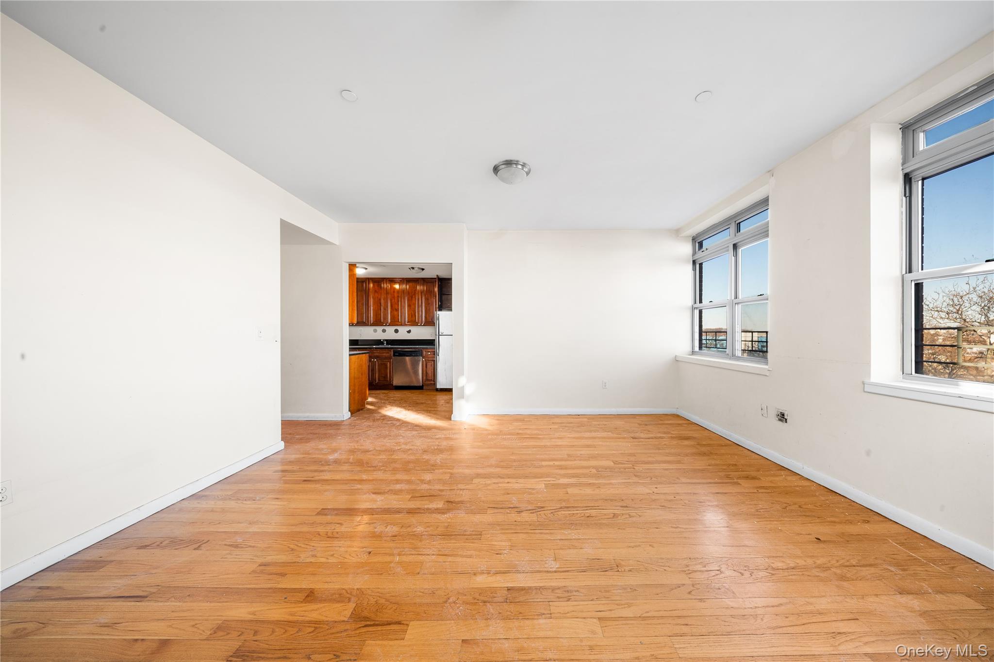 #5 photo, 14-34 110th Street, Куинс ‖ College Point , NY 11356