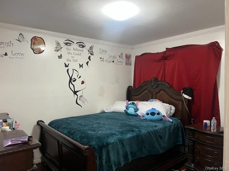 #5 photo, 19 Hewes Street, सफ़ोक काउंटी Brentwood , NY 11717