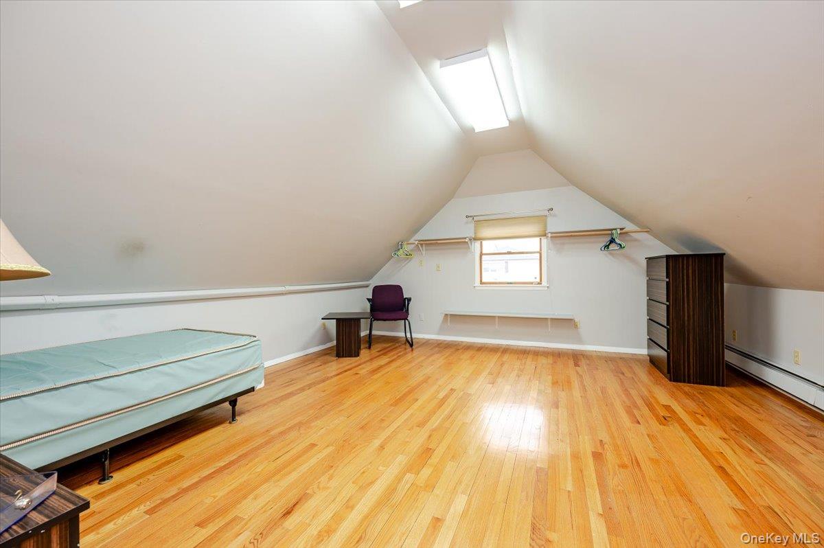 #12 photo, 150 Park Avenue, Hicksville , NY 11801