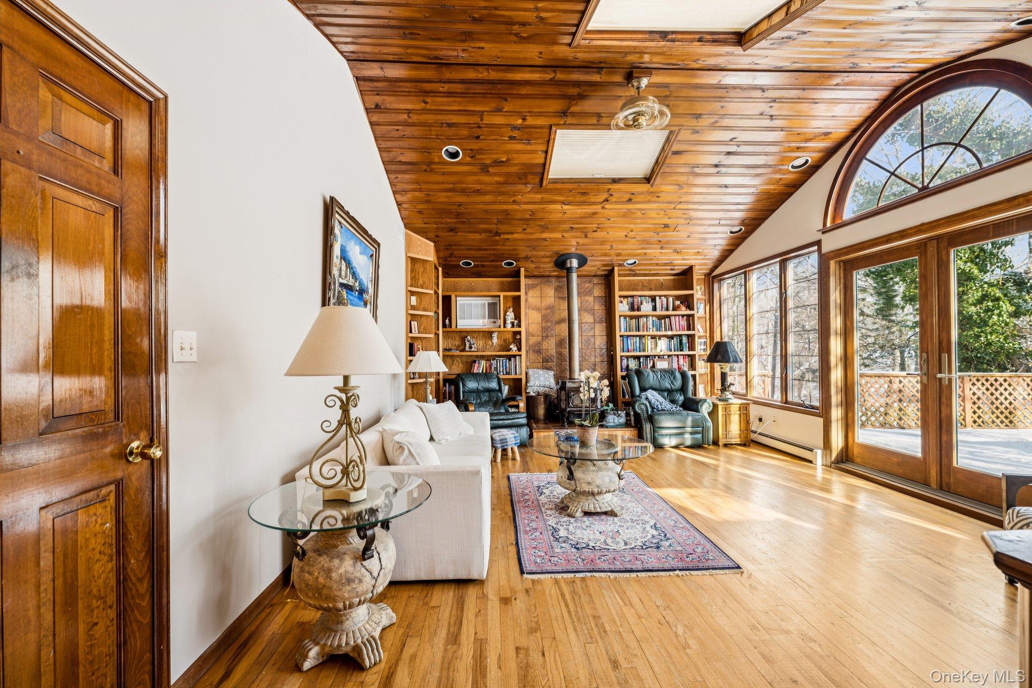 #16 photo, 11 Lodge Ln, Саффолк ‖ Belle Terre , NY 11777