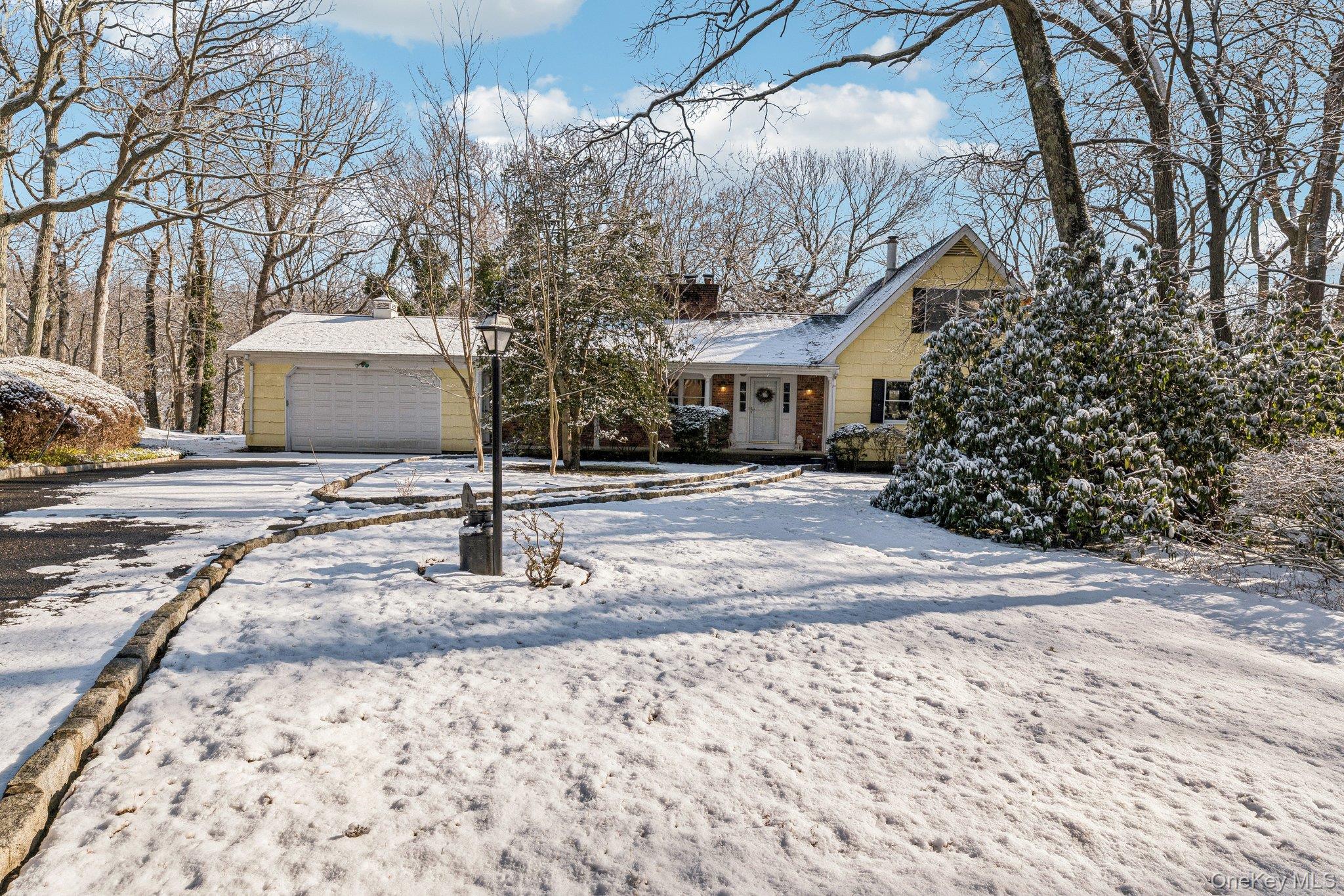 #3 photo, 11 Lodge Ln, Саффолк ‖ Belle Terre , NY 11777