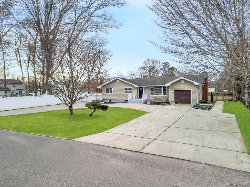 #3 photo, 73 Maple Avenue, Shirley , NY 11967
