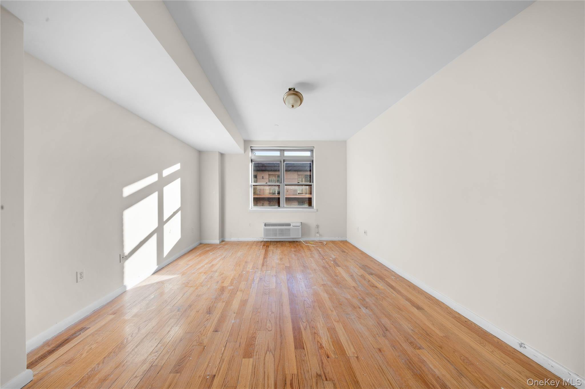 #4 photo, 14-34 110th St, Куинс ‖ College Point , NY 11356