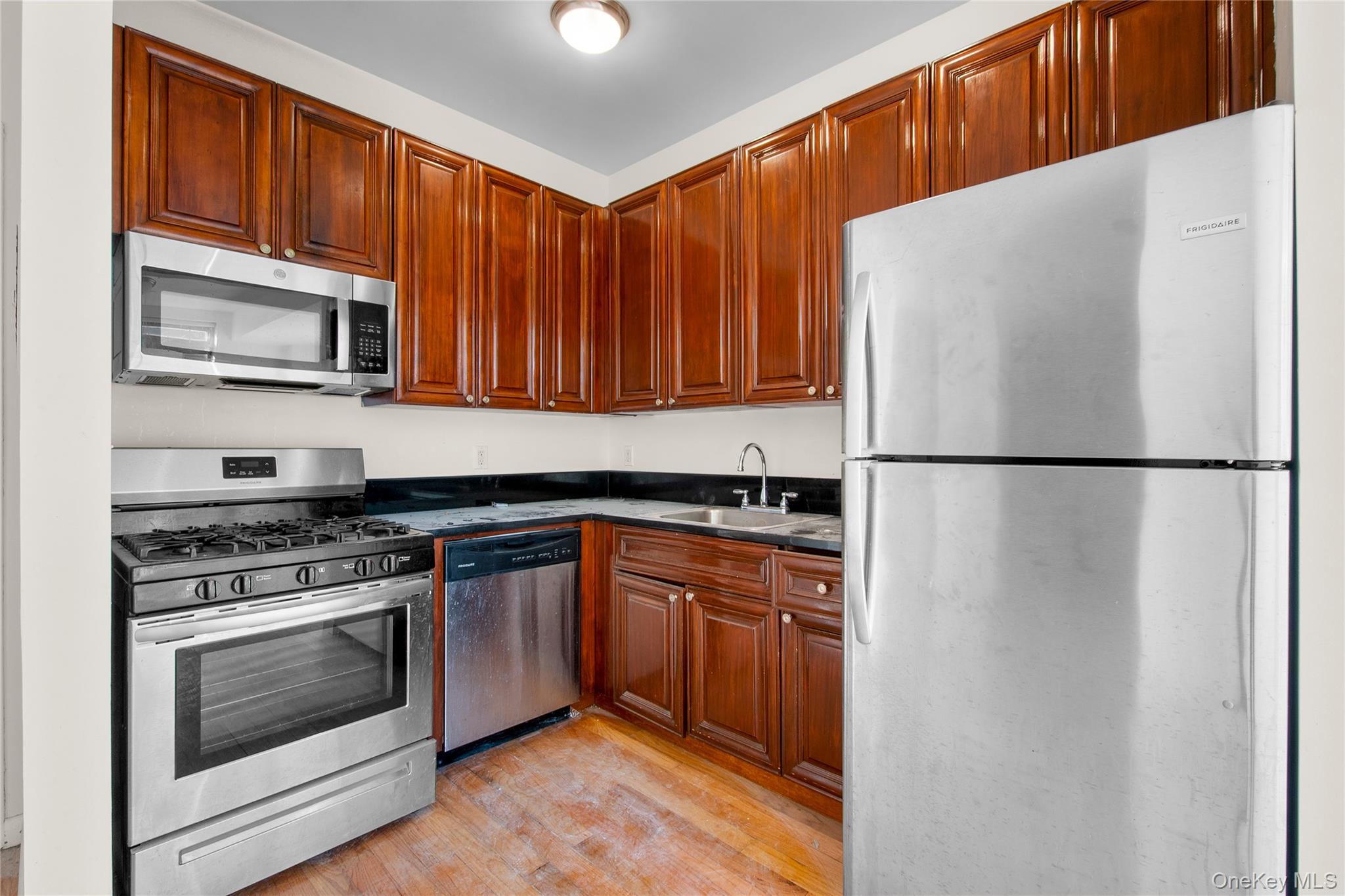 #5 photo, 14-34 110th St, Куинс ‖ College Point , NY 11356