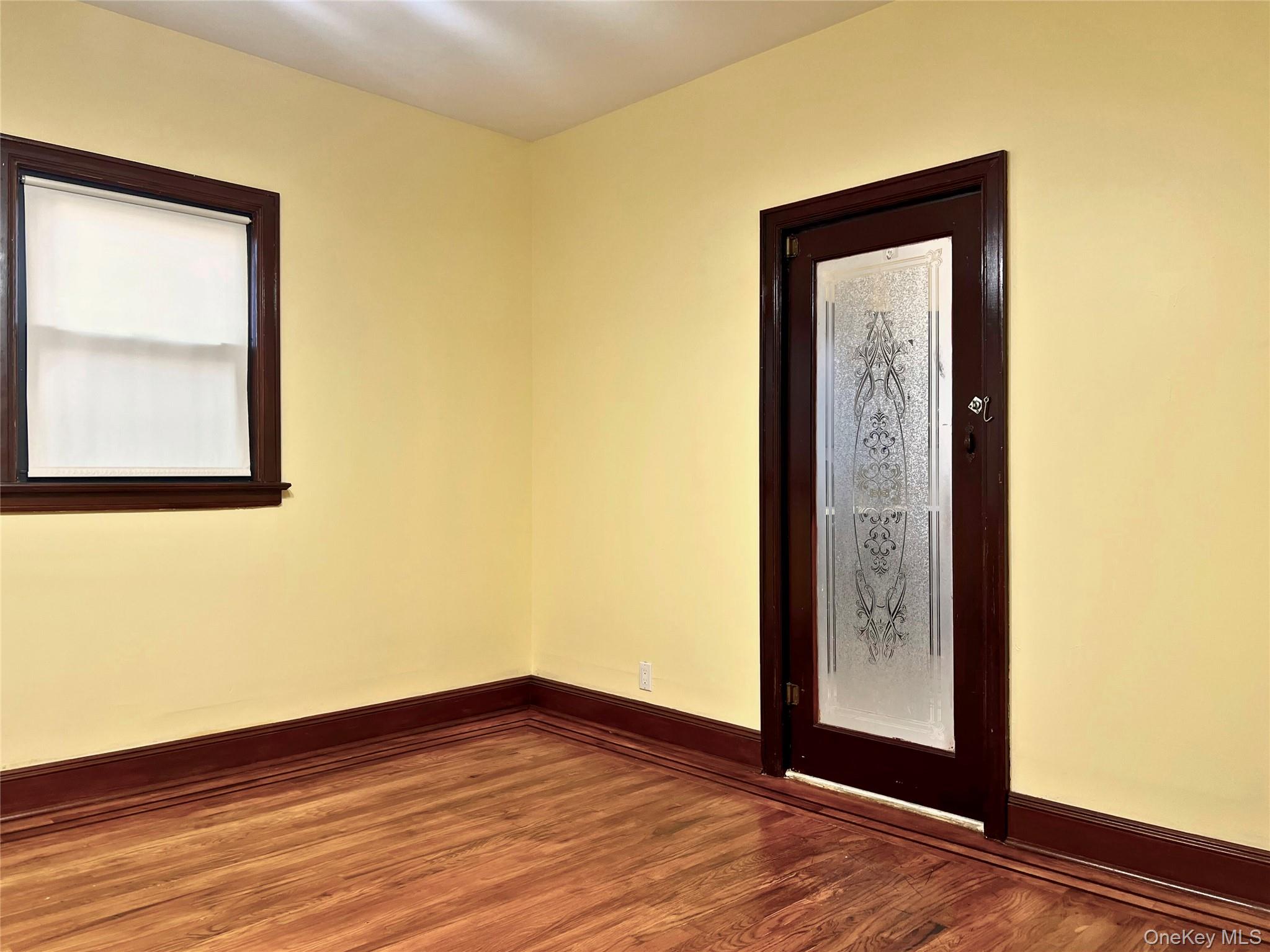 #8 photo, 47-05 Utopia Parkway, קווינס Flushing , NY 11358