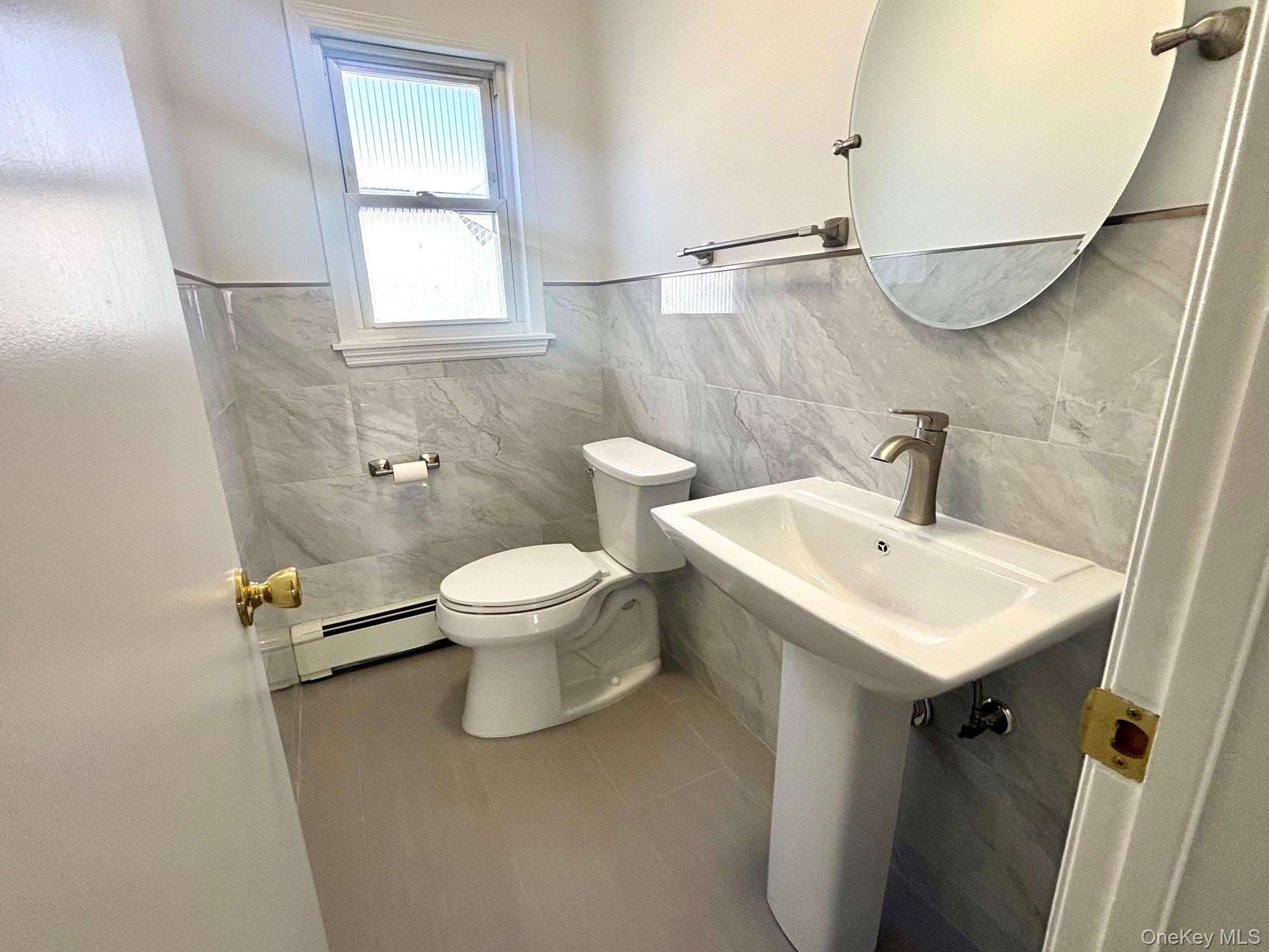 #7 photo, 225 Cleveland Avenue, Mineola , NY 11501