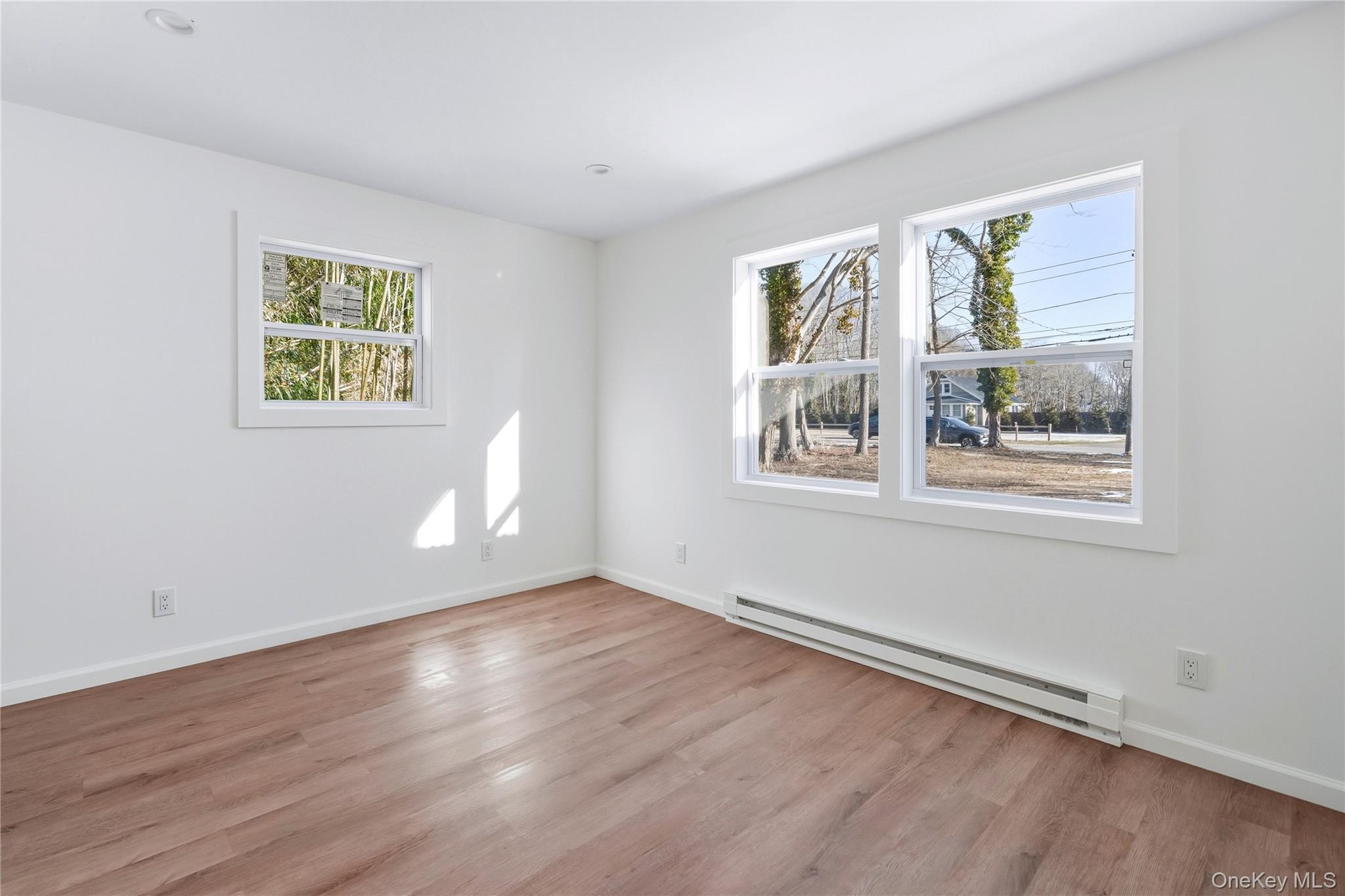 #15 photo, 450 Munsell Road, מחוז סאפוק East Patchogue , NY 11772