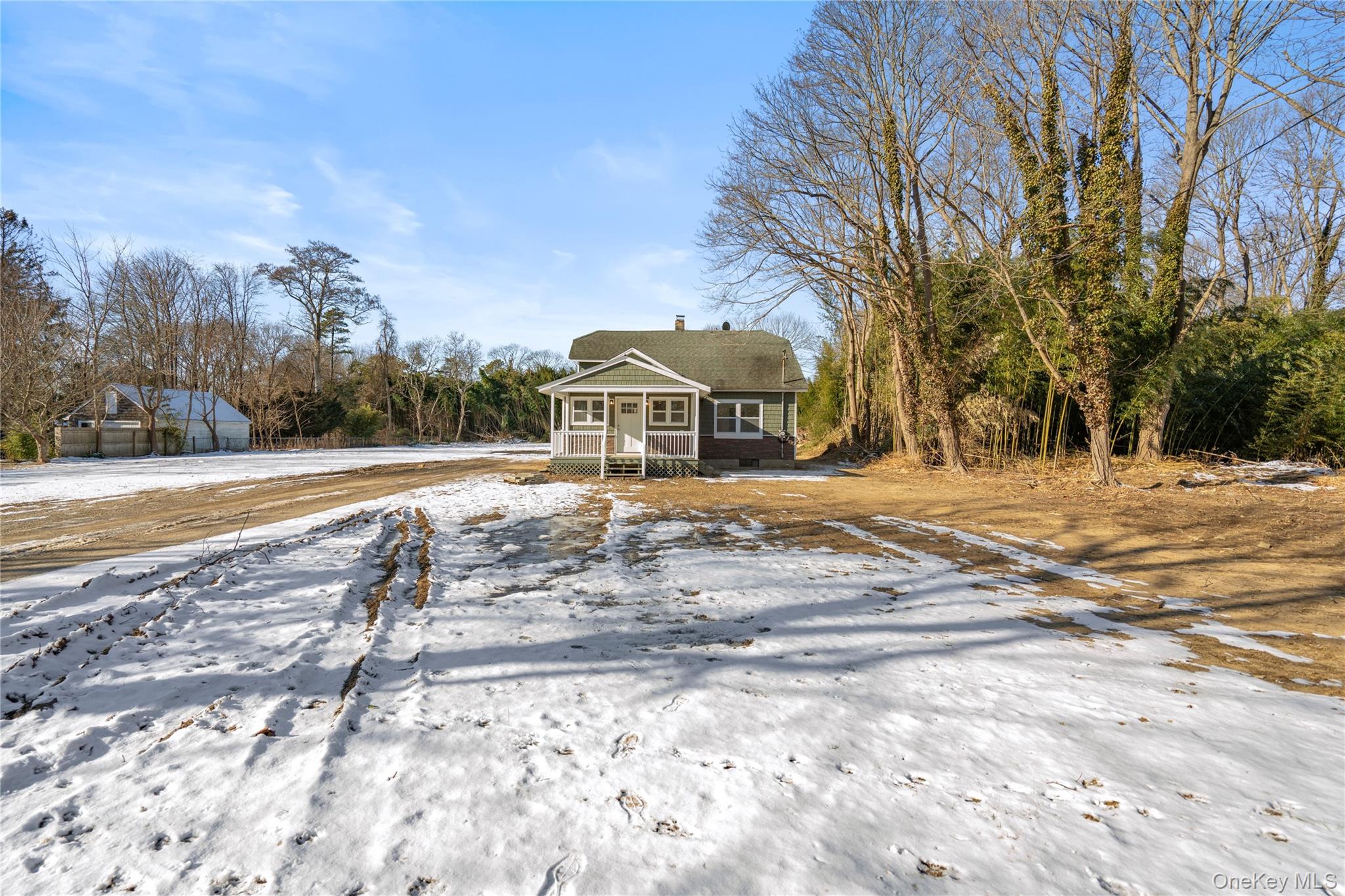 #2 photo, 450 Munsell Road, מחוז סאפוק East Patchogue , NY 11772