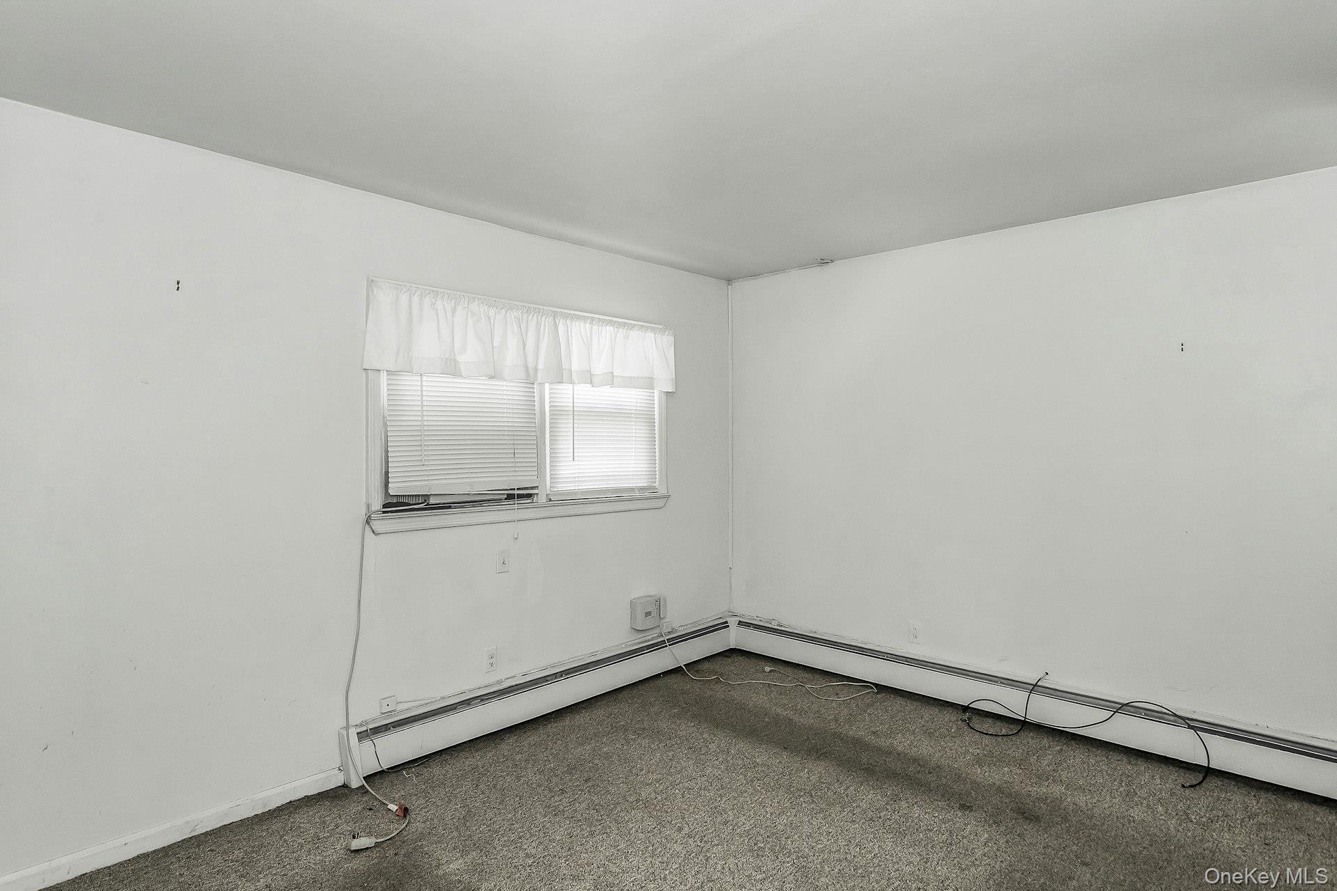 #18 photo, 562 Arcadian Avenue, מחוז נסאו Valley Stream , NY 11580