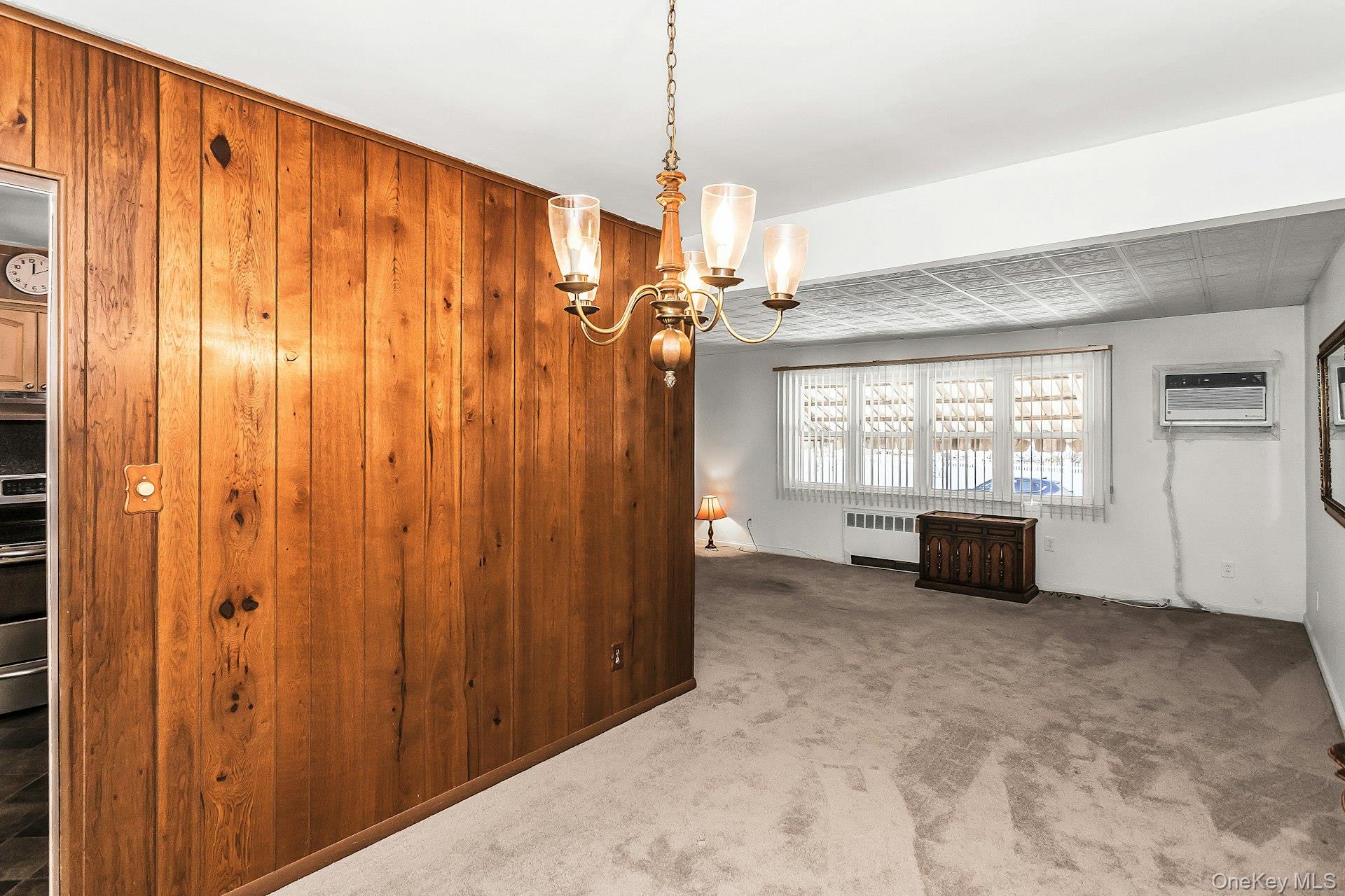 #6 photo, 562 Arcadian Avenue, מחוז נסאו Valley Stream , NY 11580