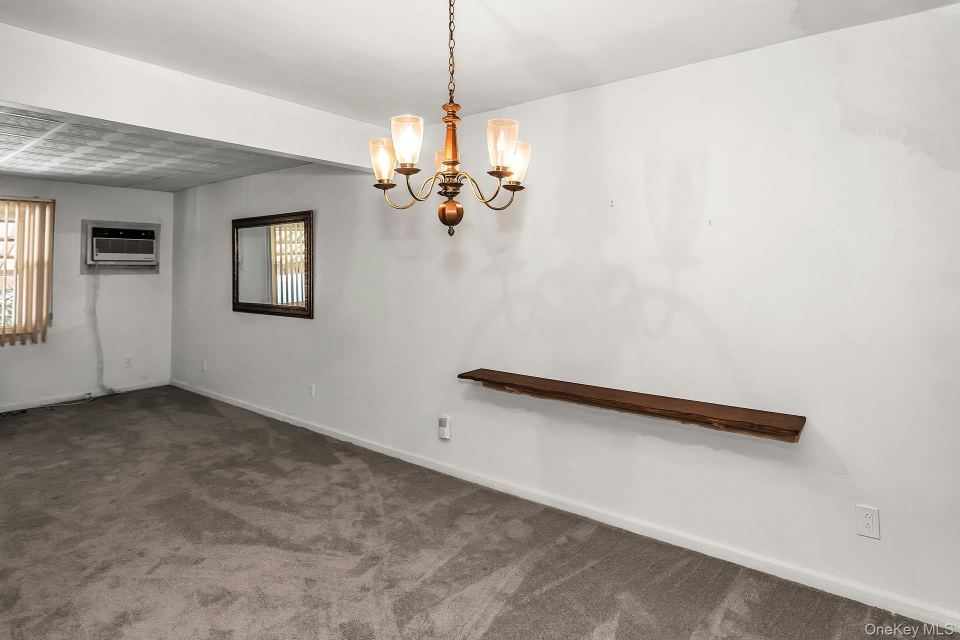 #7 photo, 562 Arcadian Avenue, מחוז נסאו Valley Stream , NY 11580