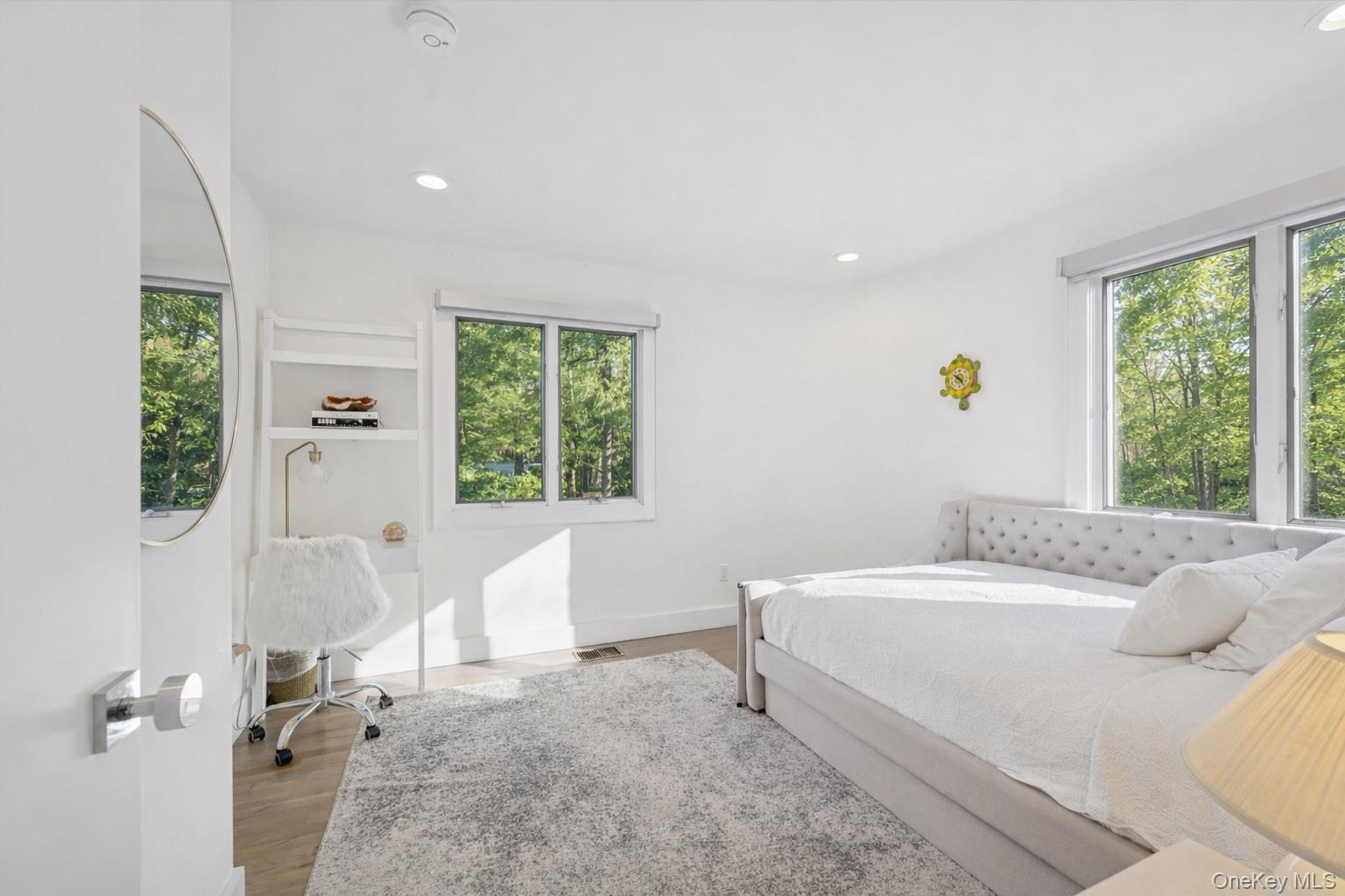 #14 photo, 3 Southwood Lane, Quogue , NY 11959