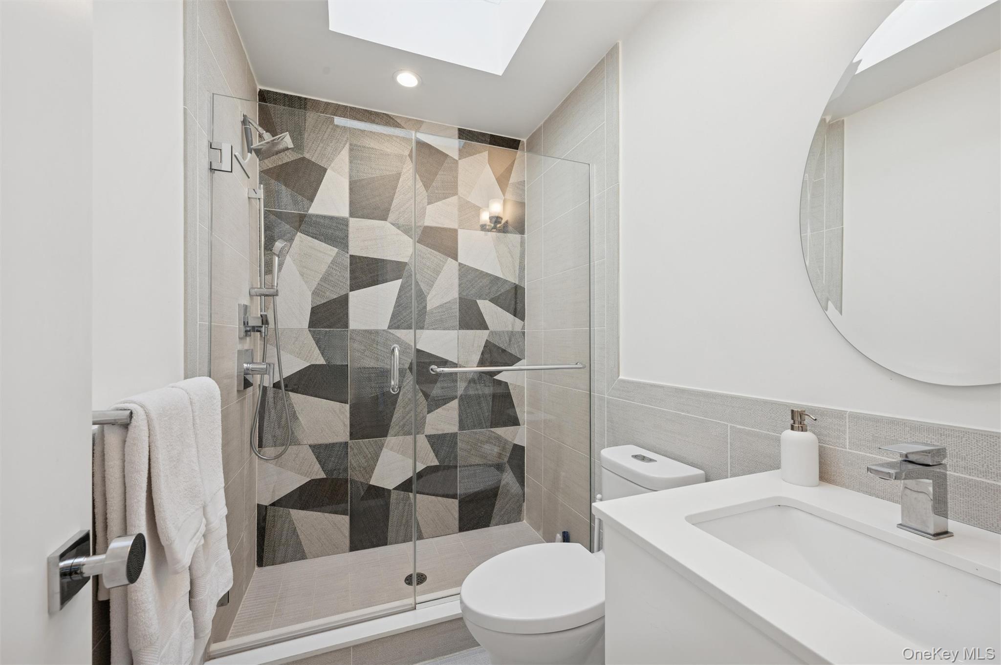 #16 photo, 3 Southwood Lane, Quogue , NY 11959