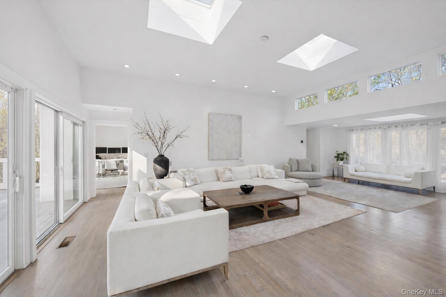 #9 photo, 3 Southwood Lane, Quogue , NY 11959