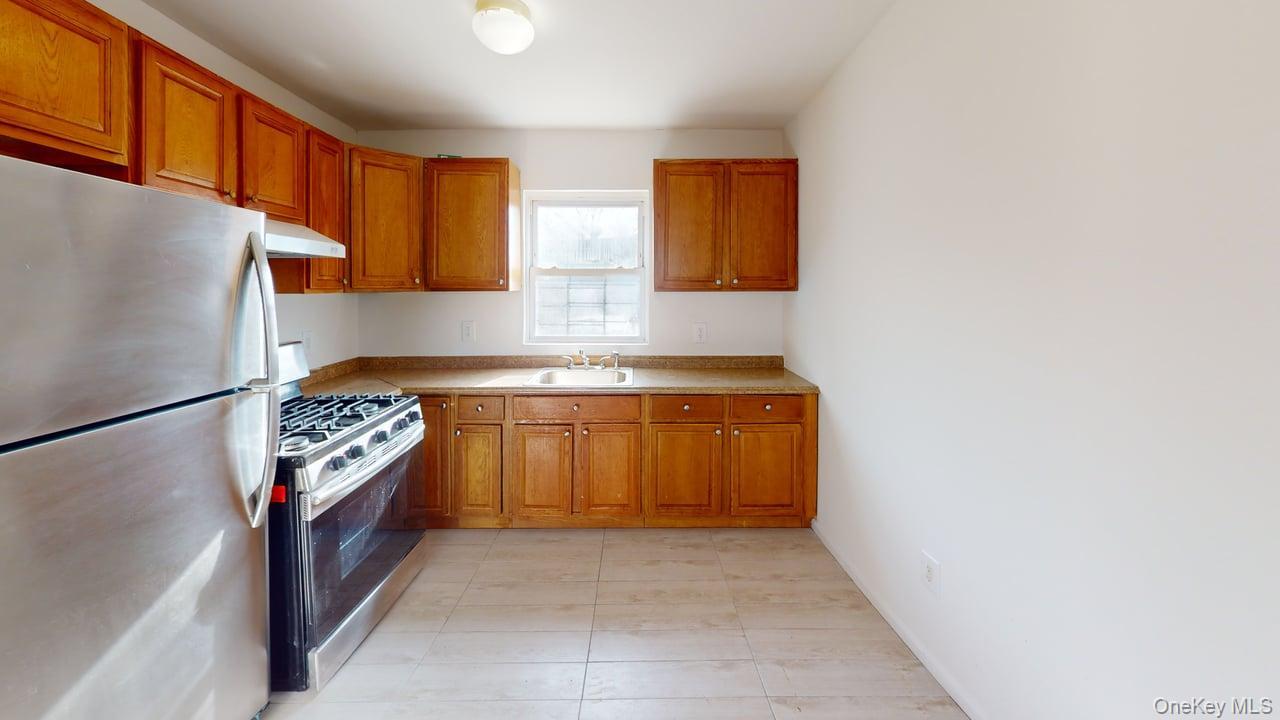 #15 photo, 472 Beach 43rd Street, Far Rockaway , NY 11691