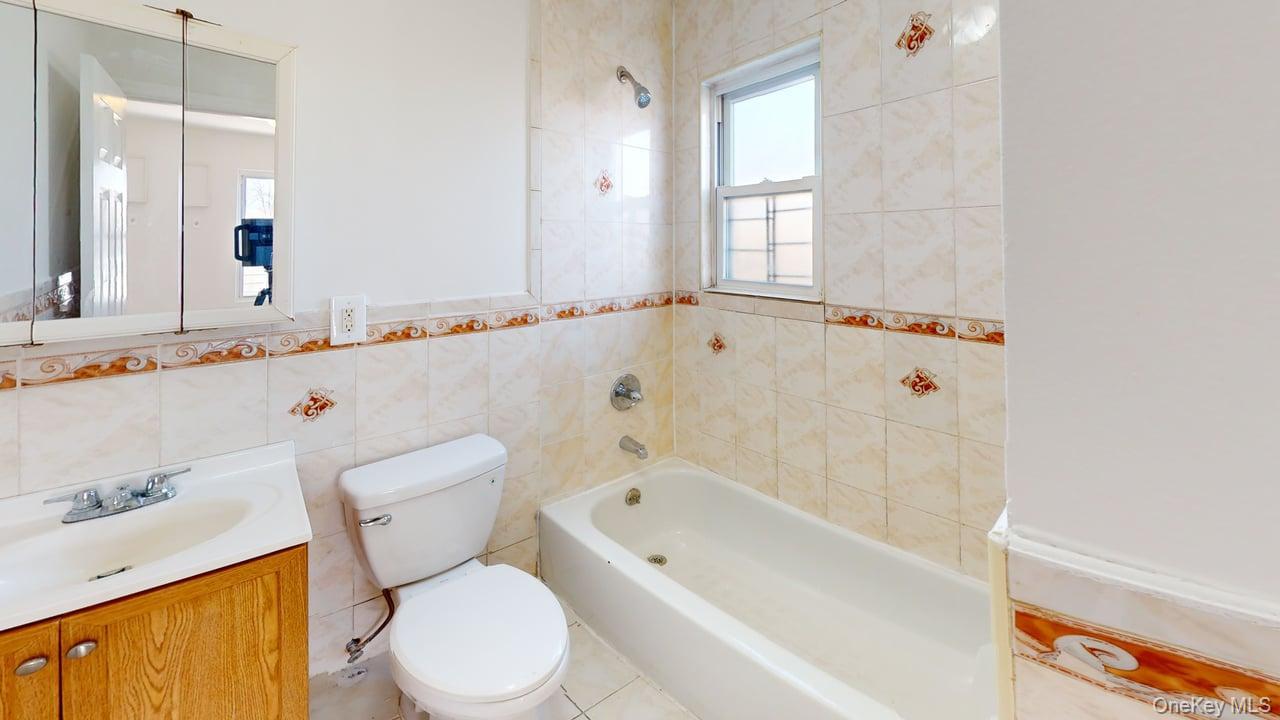 #16 photo, 472 Beach 43rd Street, Far Rockaway , NY 11691