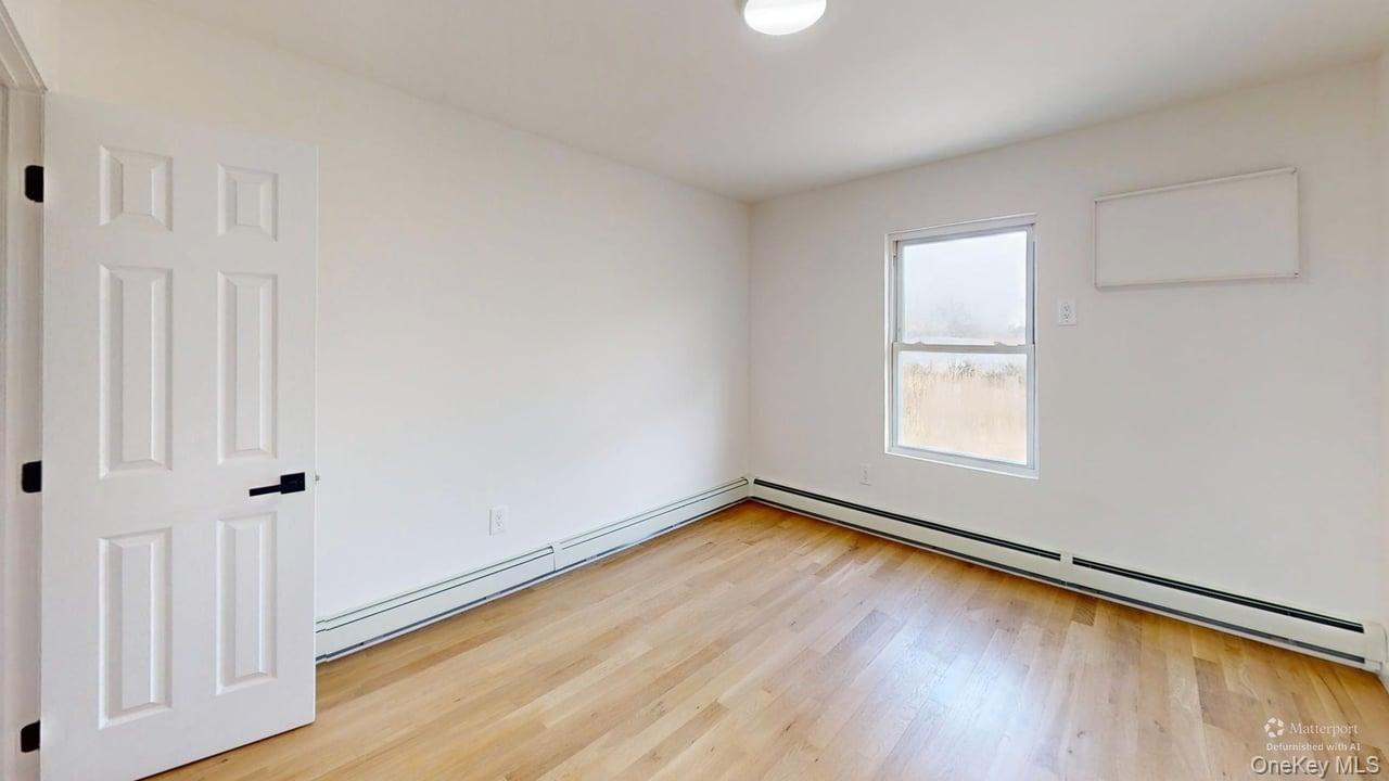 #20 photo, 472 Beach 43rd Street, Far Rockaway , NY 11691