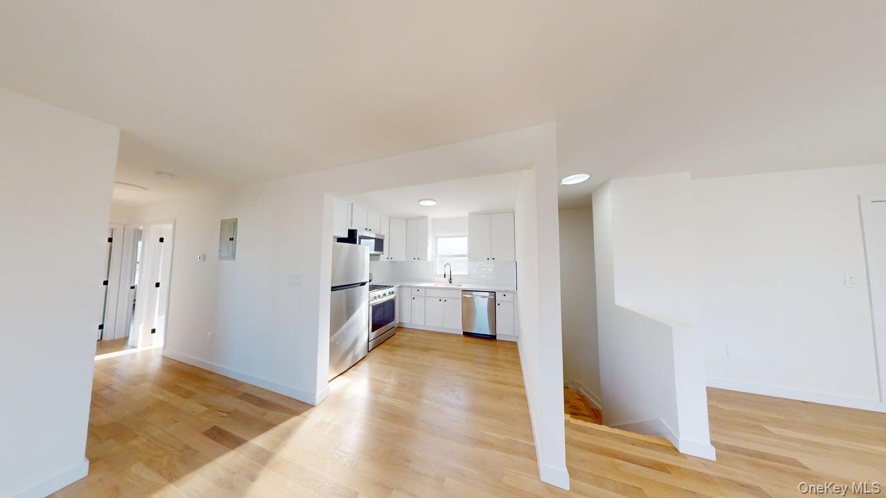 #4 photo, 472 Beach 43rd Street, Far Rockaway , NY 11691