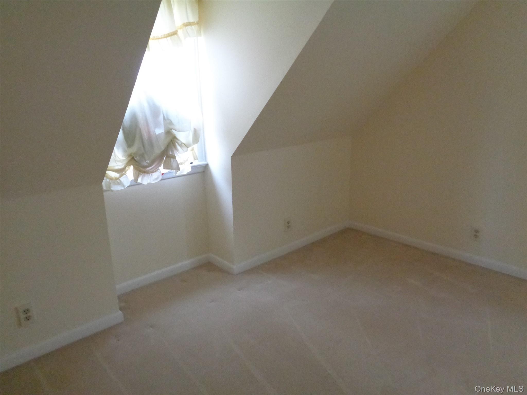 #12 photo, 9 Valley Terrace, Port Chester , NY 10573