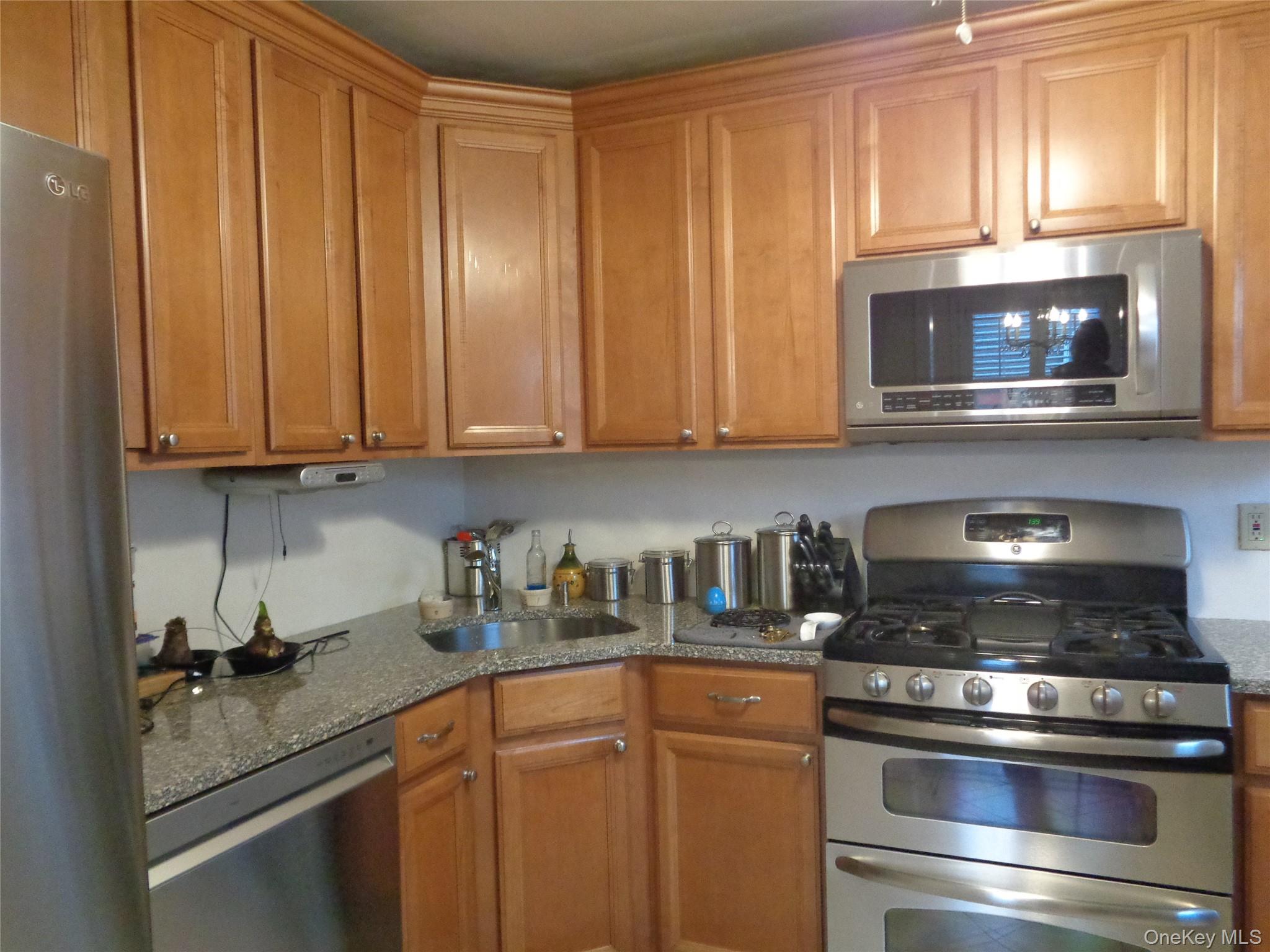 #5 photo, 9 Valley Terrace, Port Chester , NY 10573