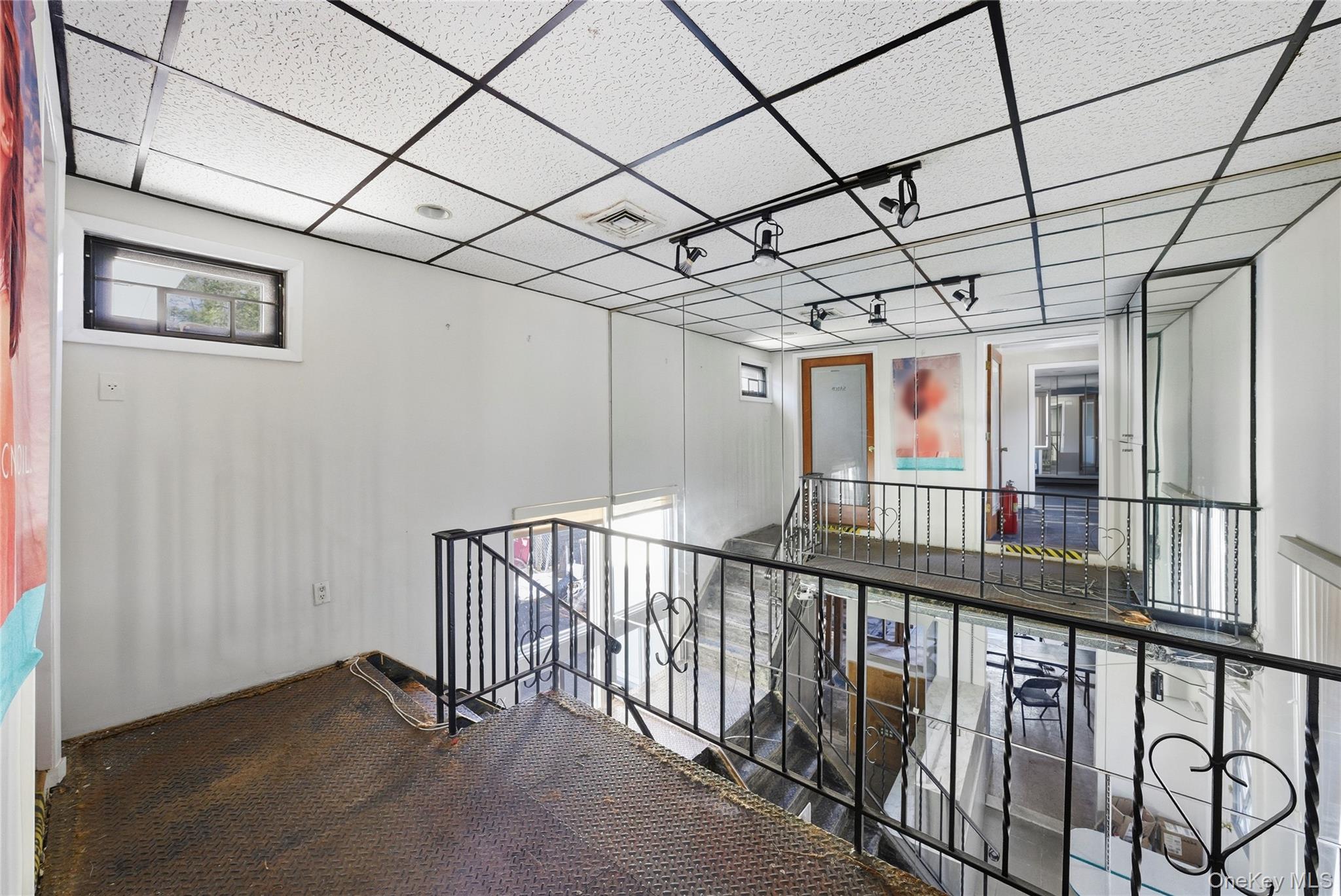 #11 photo, 2132 Central Park Avenue, 뉴욕주 Yonkers , NY 10710