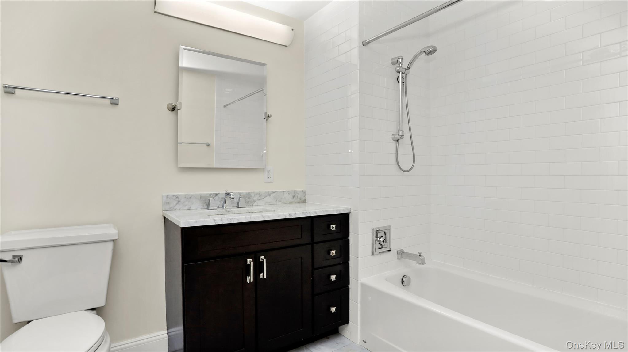 #16 photo, 225 Stanley Avenue, Mamaroneck , NY 10543