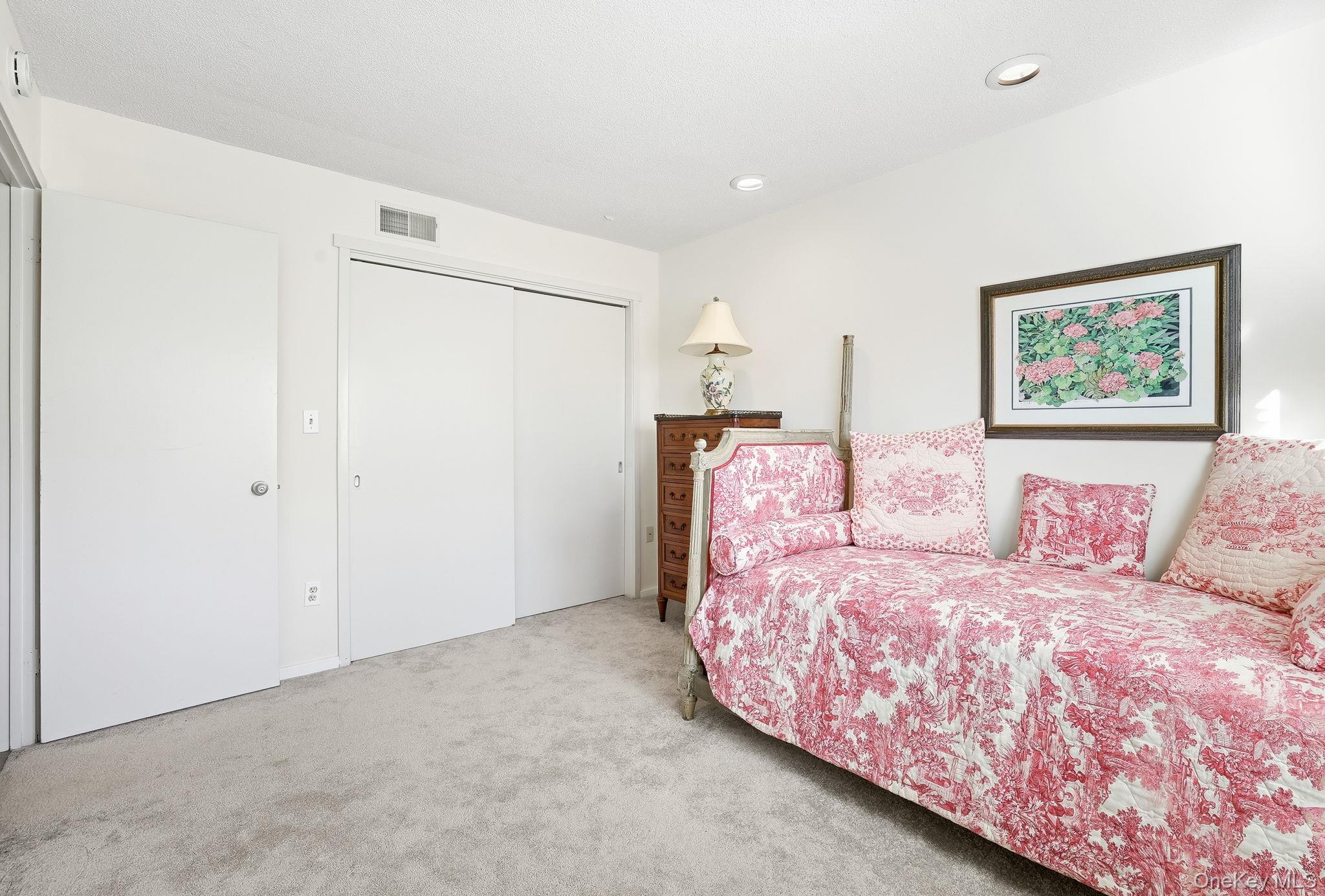 #19 photo, 140 Heritage Hills, Somers , NY 10589