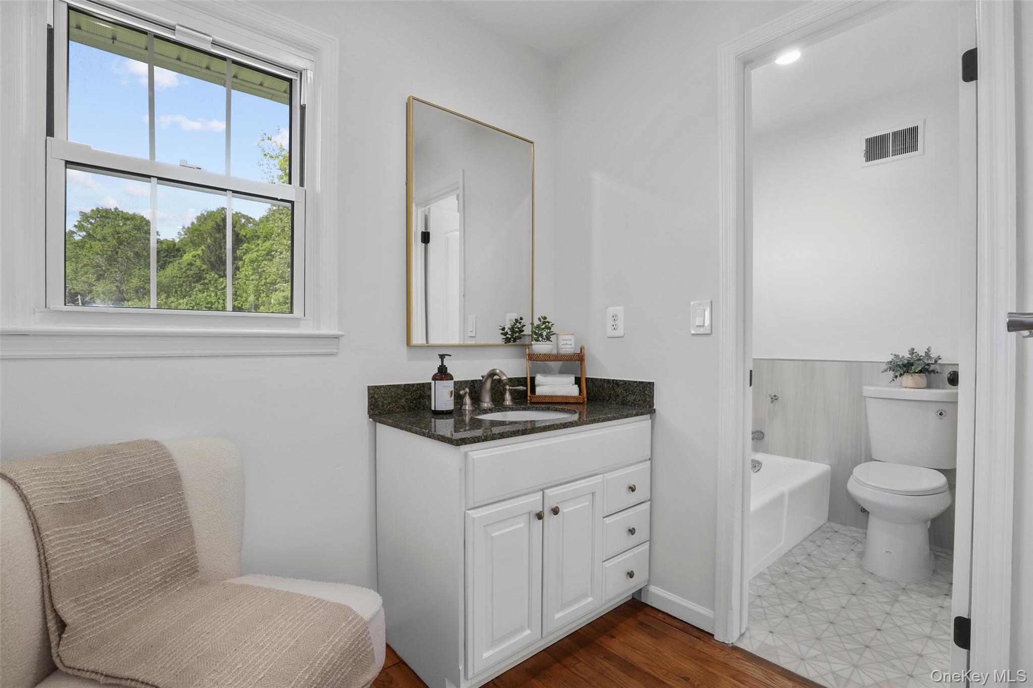 #17 photo, 63 Underhill Road, Scarsdale , NY 10583