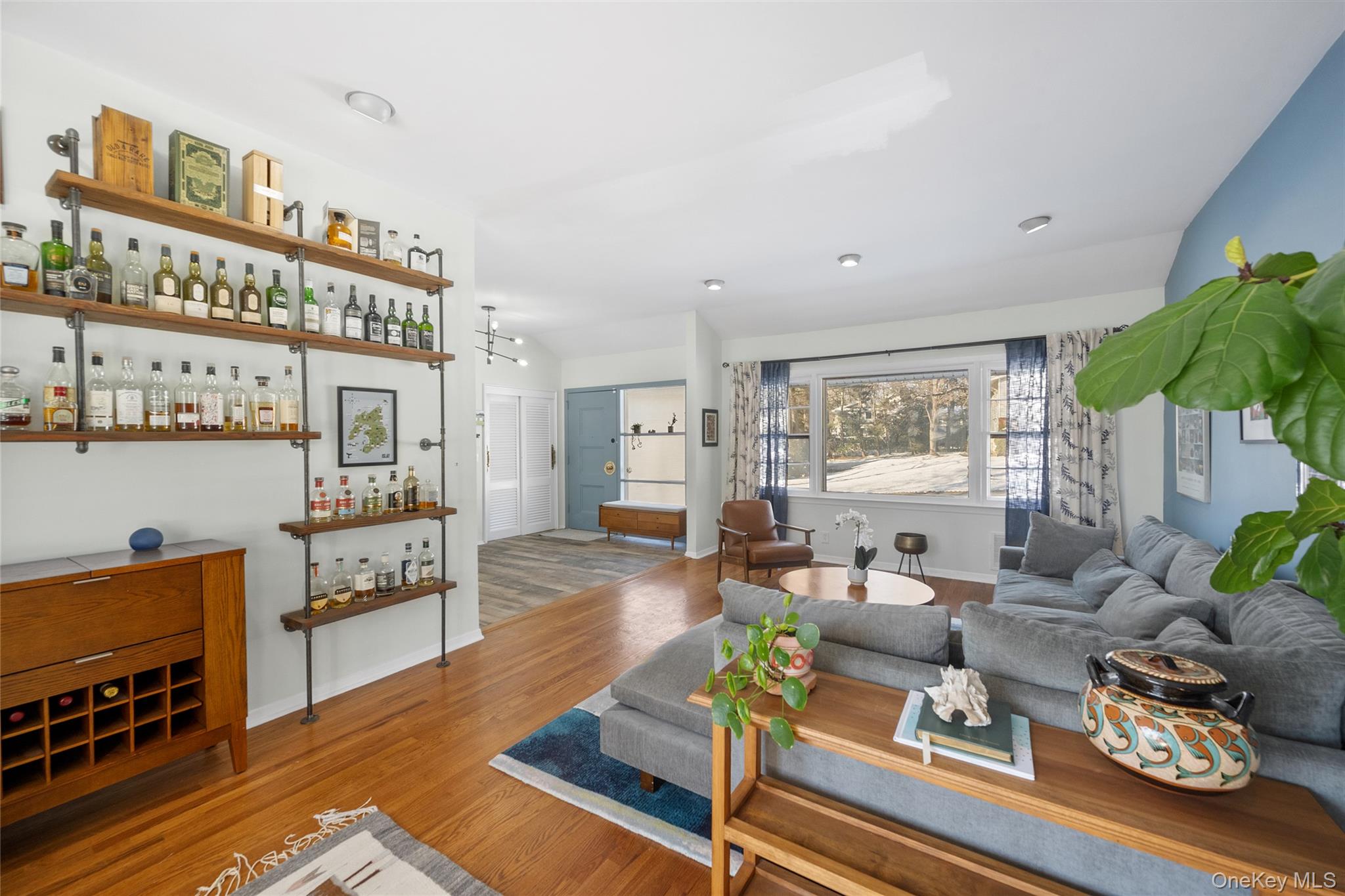 #4 photo, 124 Hillandale Drive, New Rochelle , NY 10804