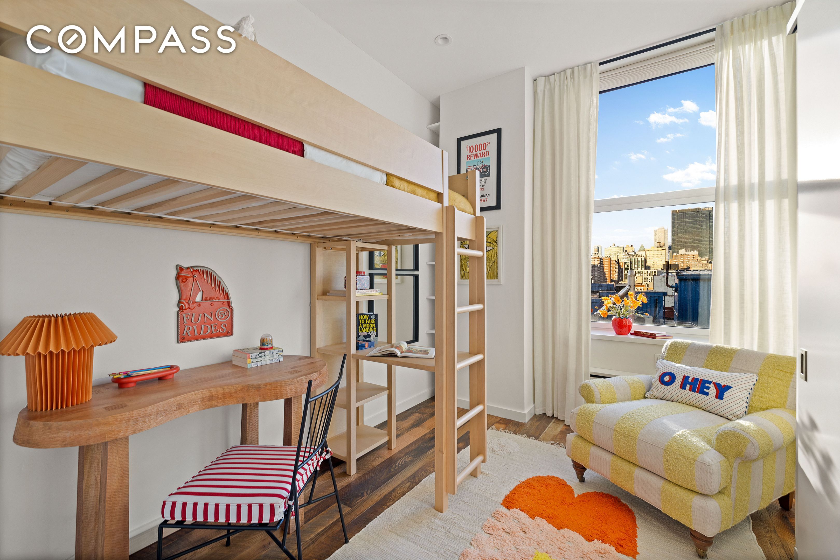 #15 photo, 257 W 17th Street, מנהטן Chelsea , NY 10011