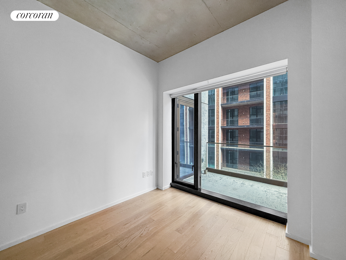 #5 photo, Brooklyn, DUMBO , NY 11201