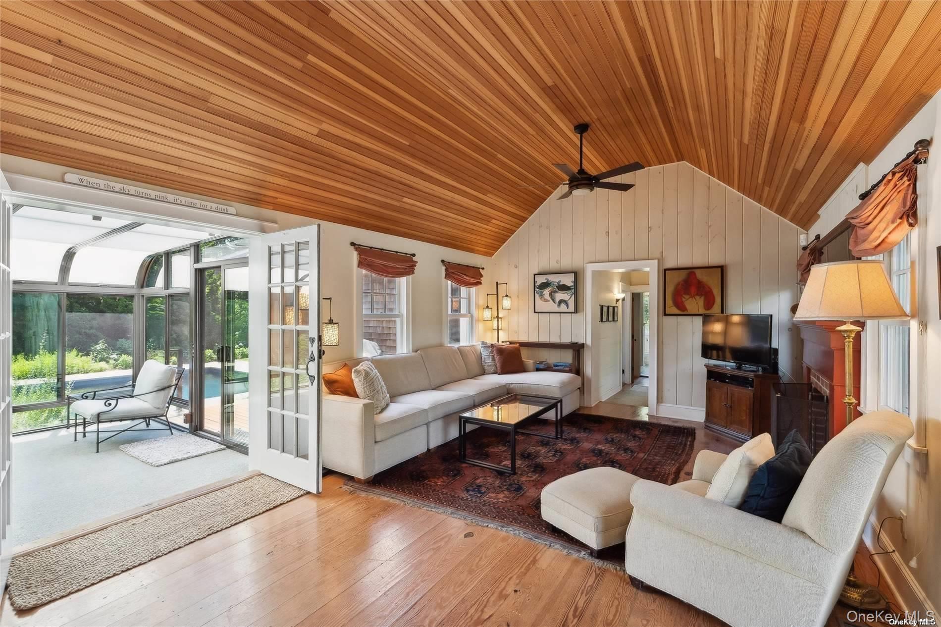 #10 photo, 695 Main Street, Westhampton Beach , NY 11978