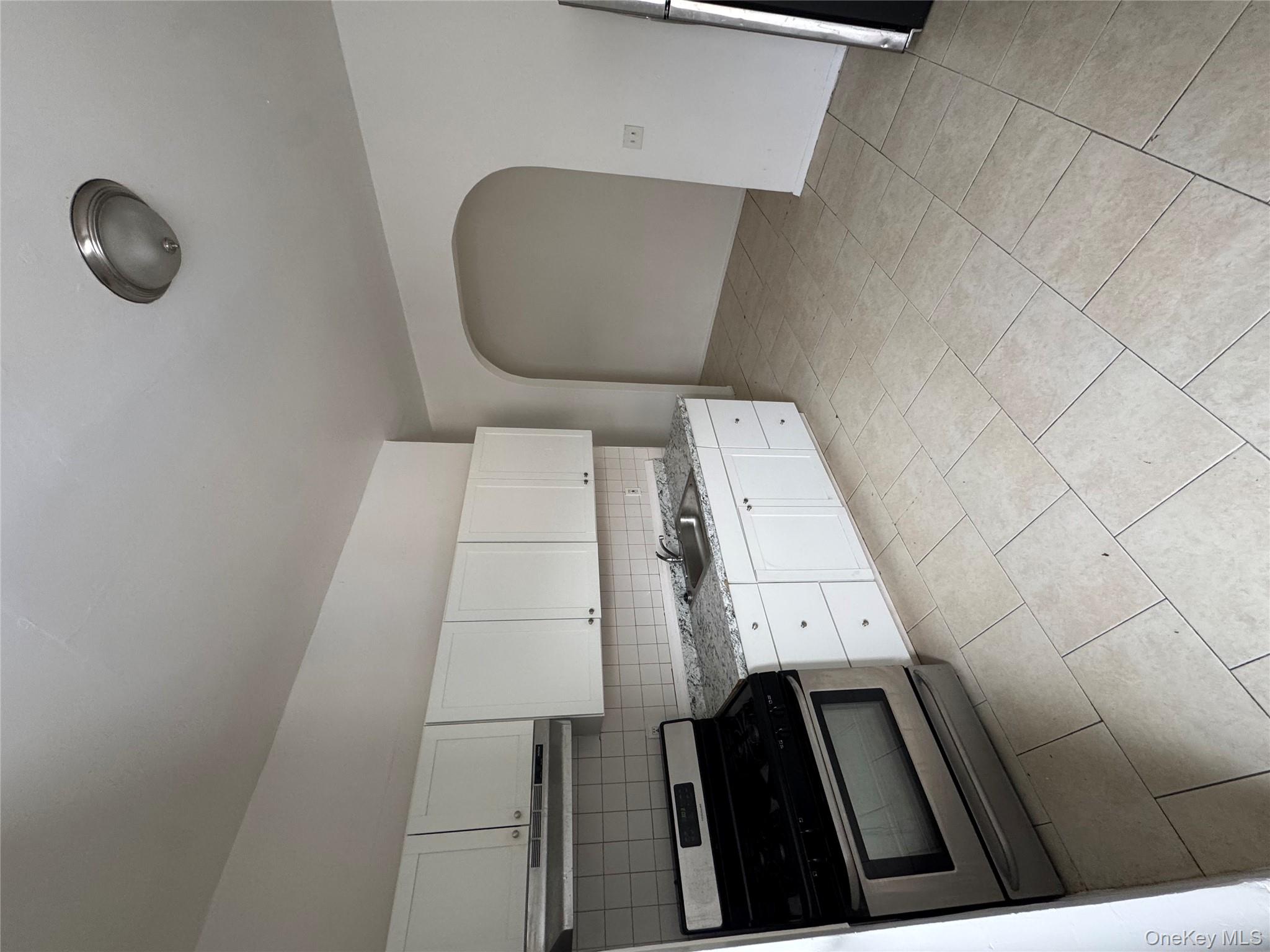 #9 photo, 238 S 3rd Avenue, Mount Vernon , NY 10550