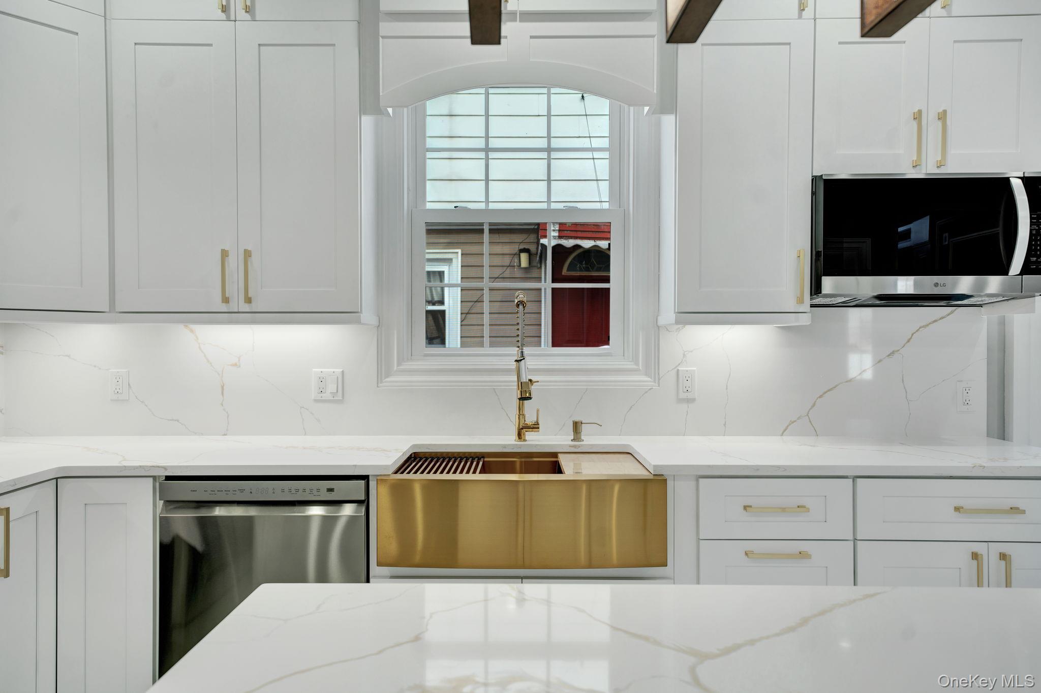 #17 photo, 2105 Hoffman Avenue, Нассау ‖ Elmont , NY 11003