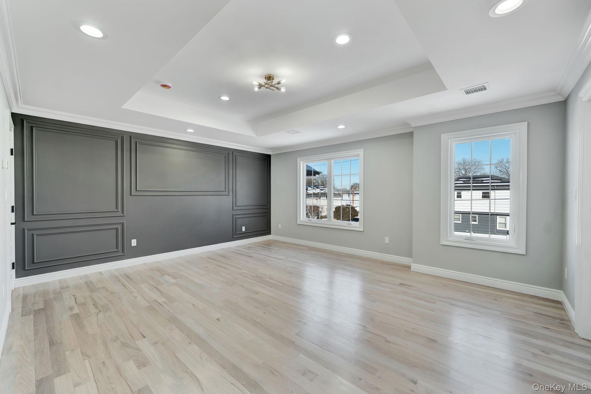 #20 photo, 2105 Hoffman Avenue, Нассау ‖ Elmont , NY 11003