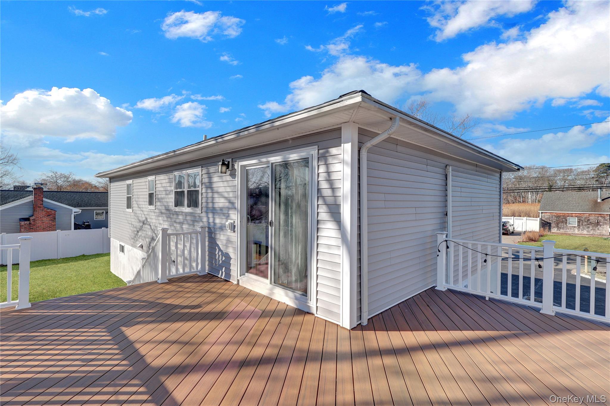 #13 photo, 39 Roosevelt Boulevard, 东长岛 East Patchogue , NY 11772