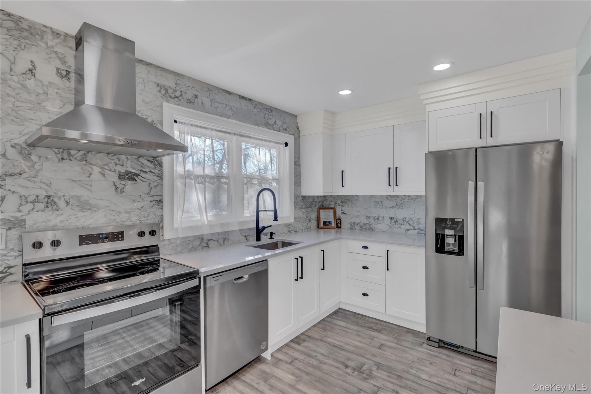 #8 photo, 39 Roosevelt Boulevard, 东长岛 East Patchogue , NY 11772