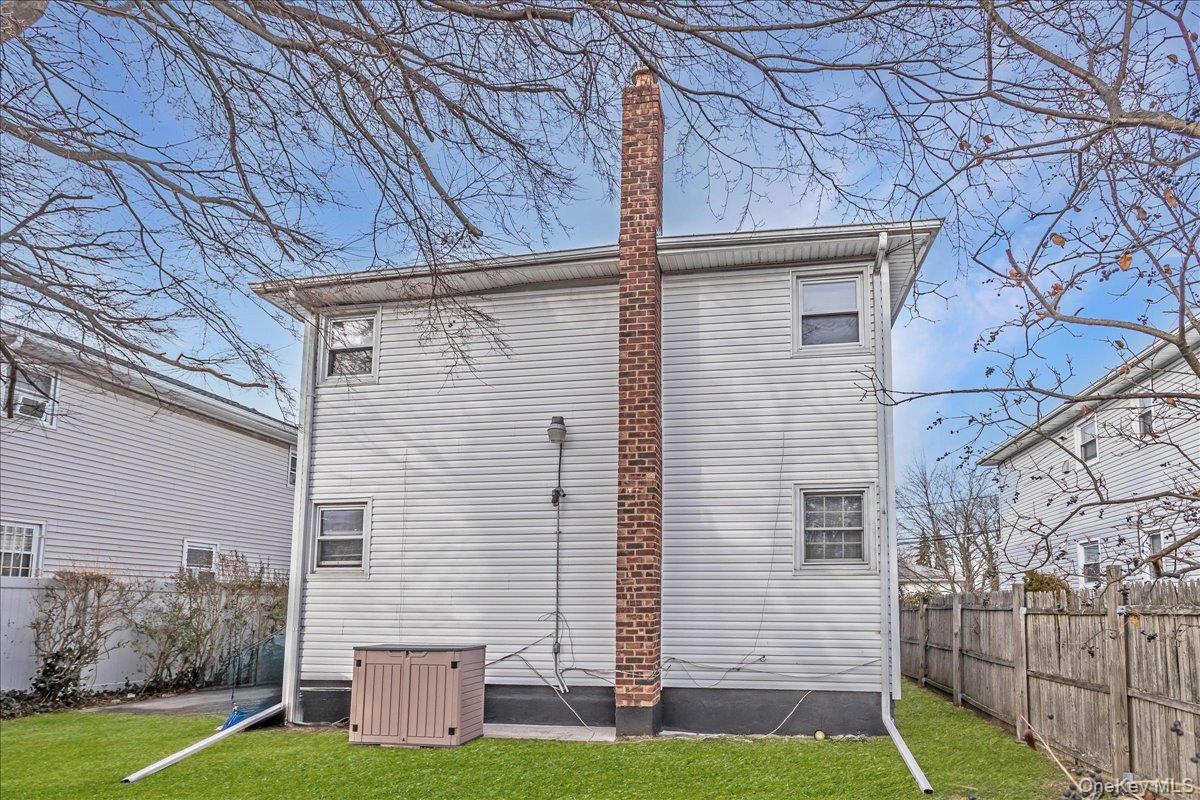 #20 photo, 24 Harrison Avenue, ناسو Hempstead , NY 11550