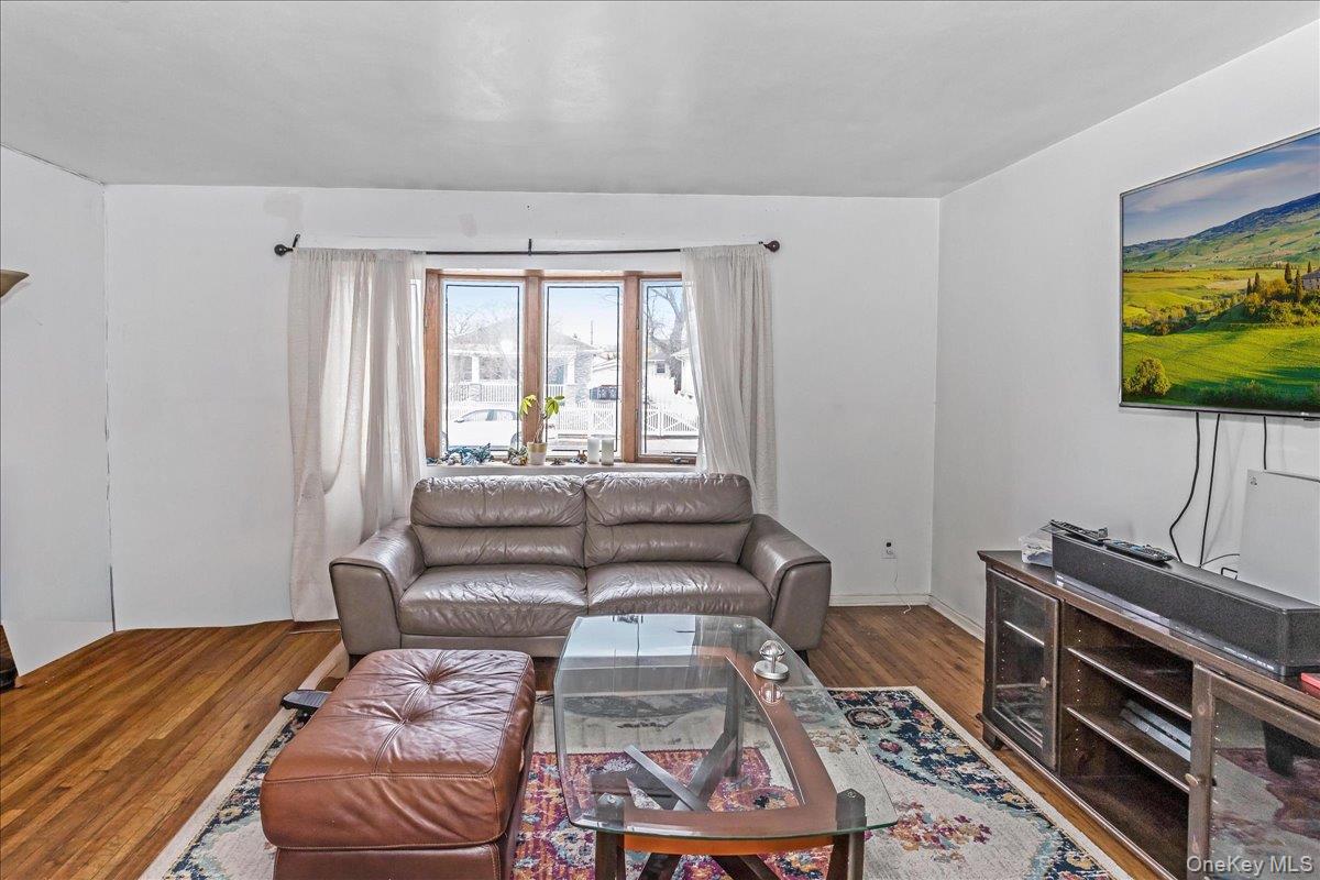 #4 photo, 24 Harrison Avenue, ناسو Hempstead , NY 11550